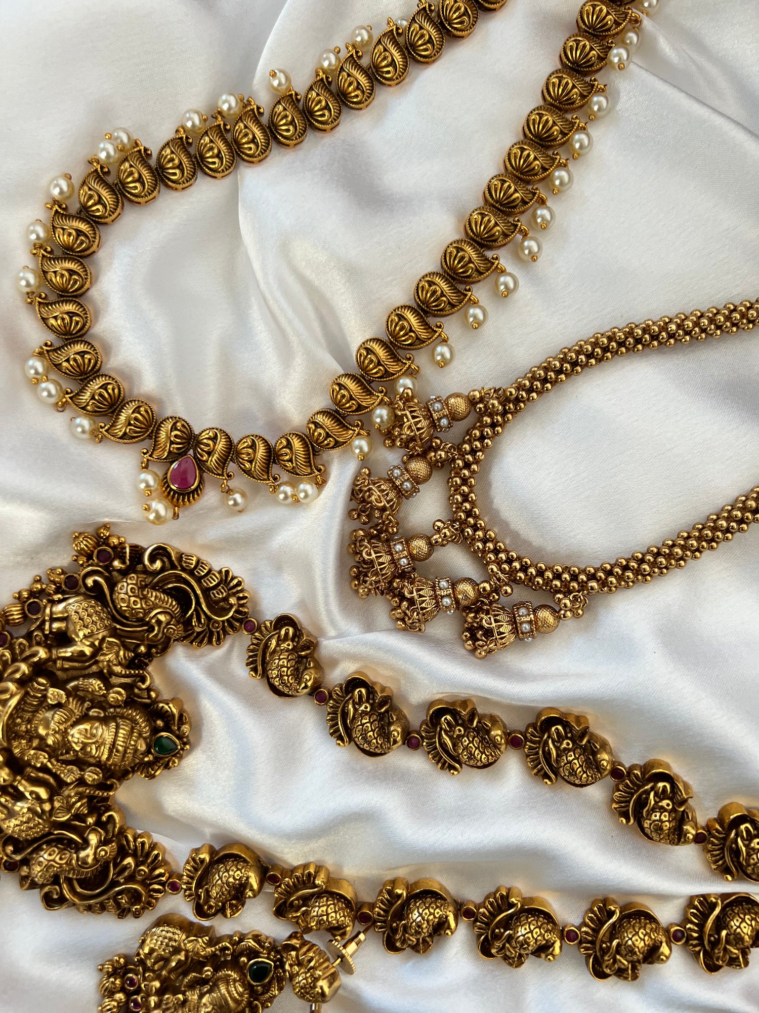 ALL NECKLACES