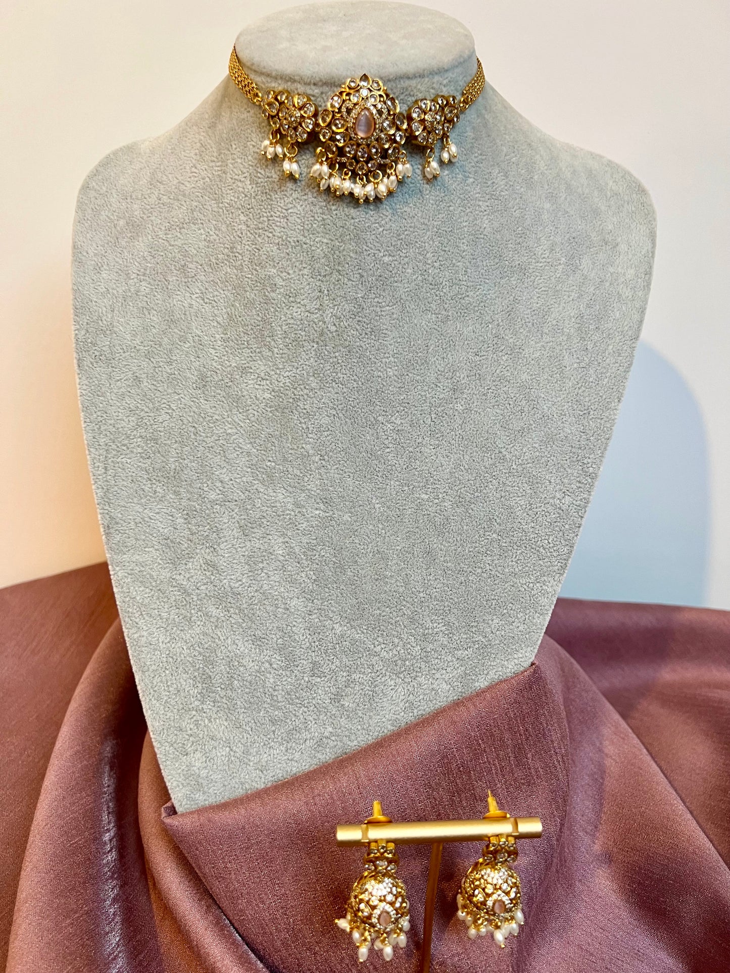 BAVITHRA - small kundan stone choker set with matching jhumkas N3175