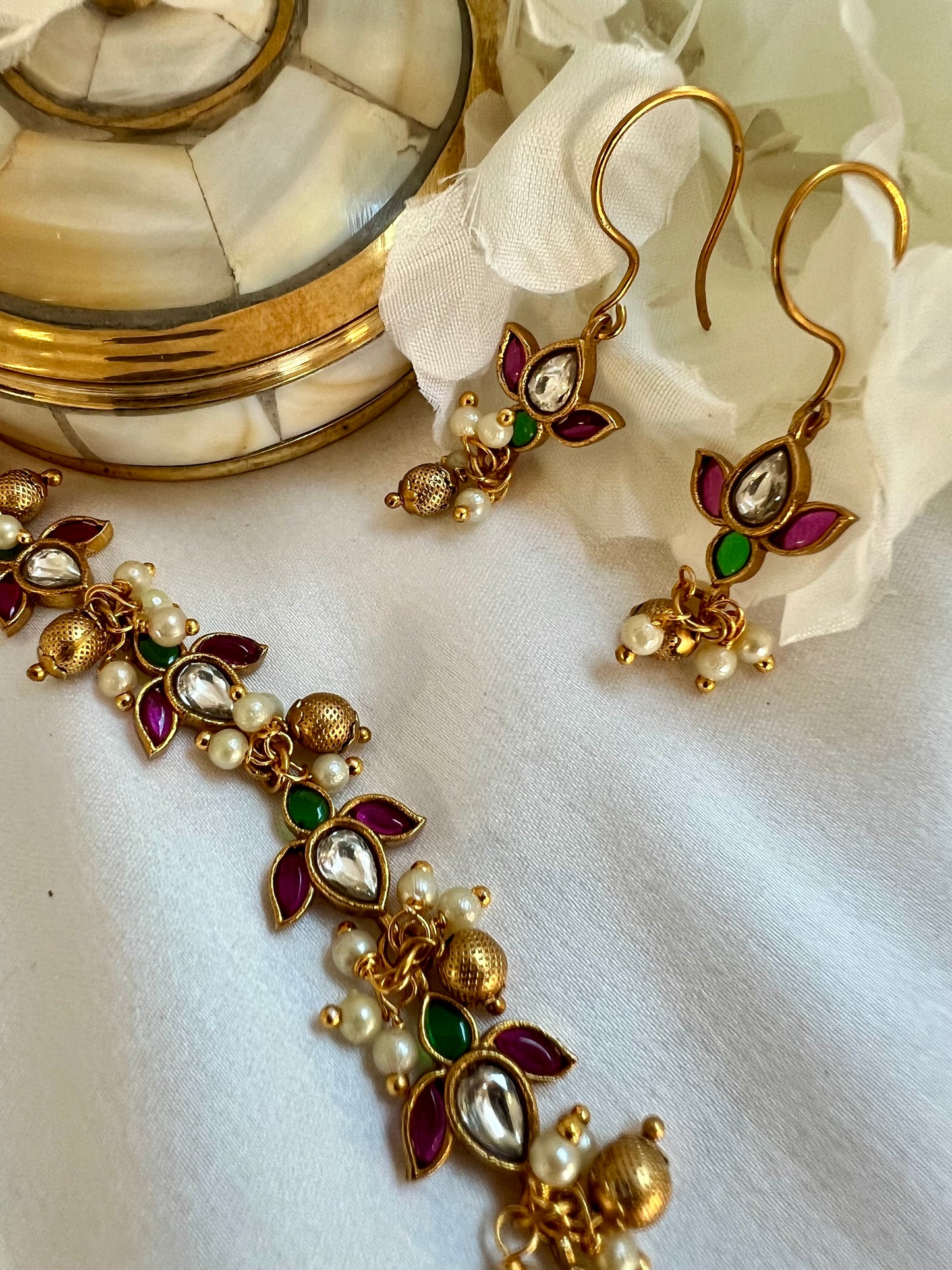 AMELIA - Simple short chain lotus necklace with matching small lotus earrings N3010