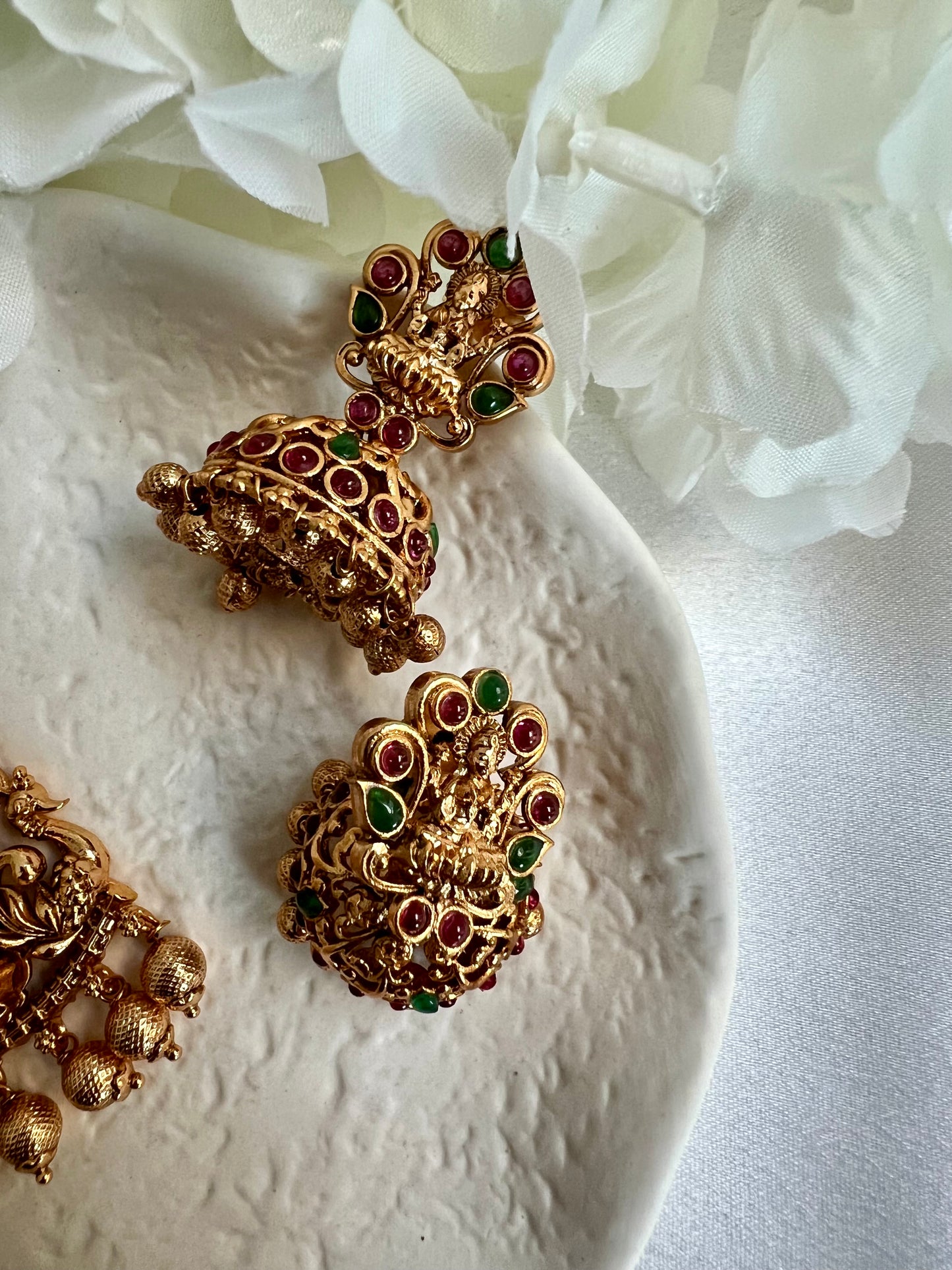 LAKSHMI - Antique temple long matte gold plated jewellery in rubygreen with matching jhumkas N3025