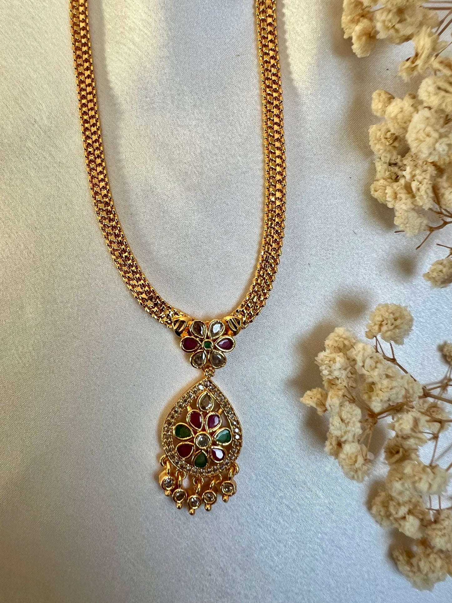 INDRANI- Short impon rubygreen necklace  N3147