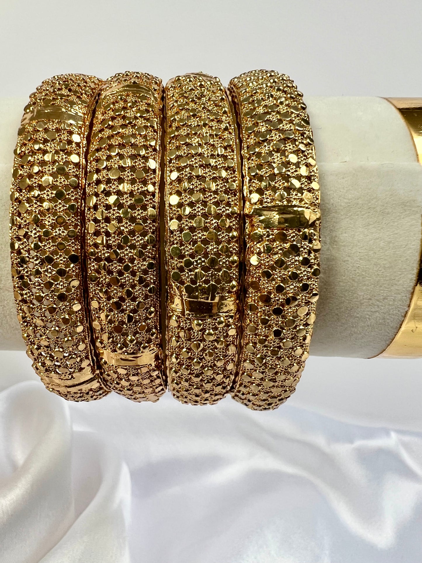 Plain high gold bangles, set of four B3020