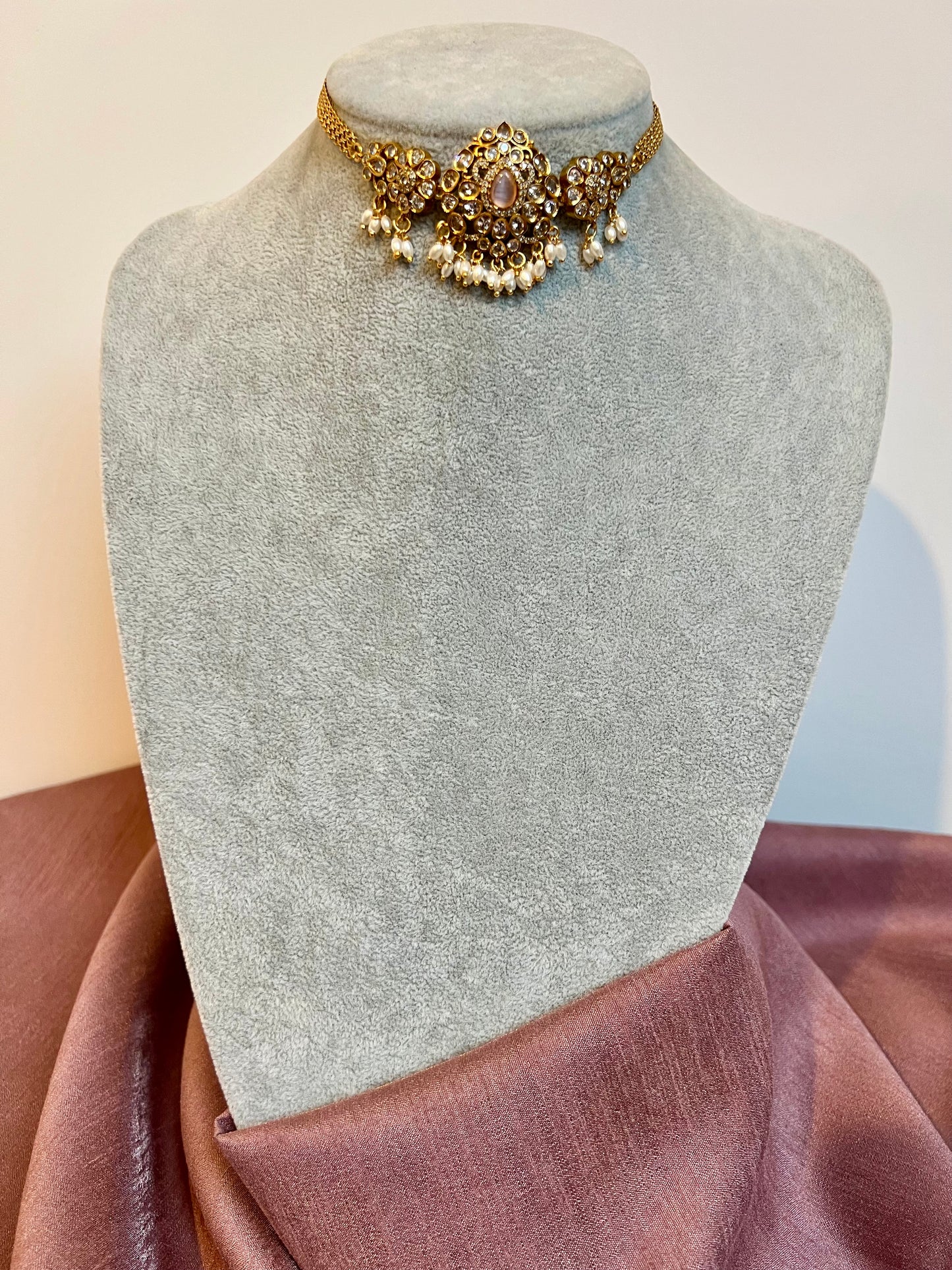 BAVITHRA - small kundan stone choker set with matching jhumkas N3175