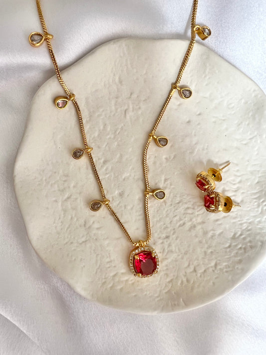 Dainty gold necklace with a ruby stone N3264