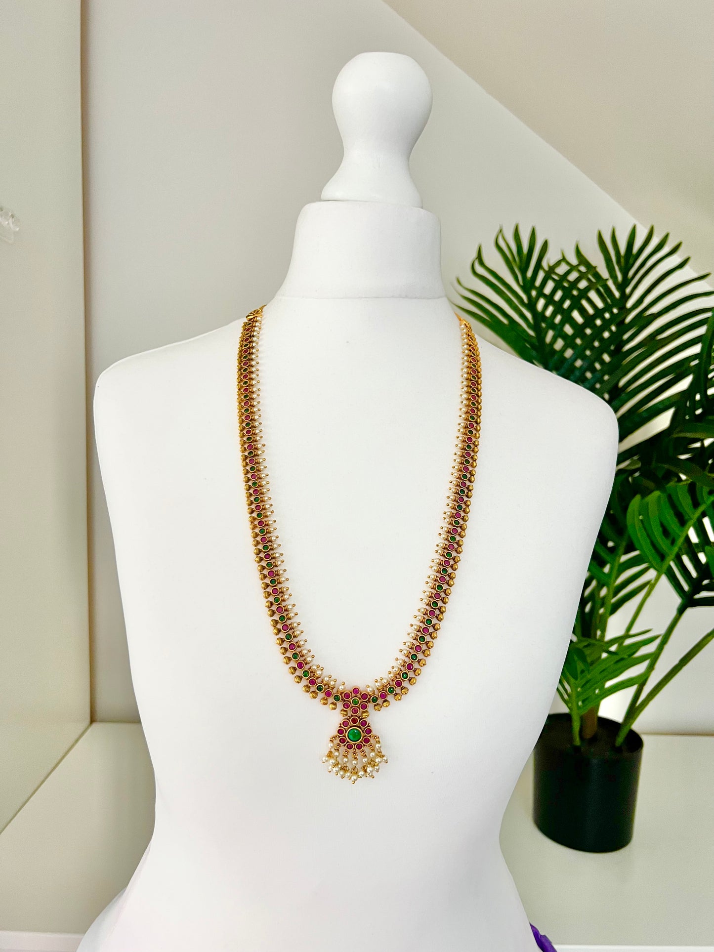 INIYA - Antique Kemp stone matte gold plated rubygreen South Indian long necklace set with a pair of earrings N3003