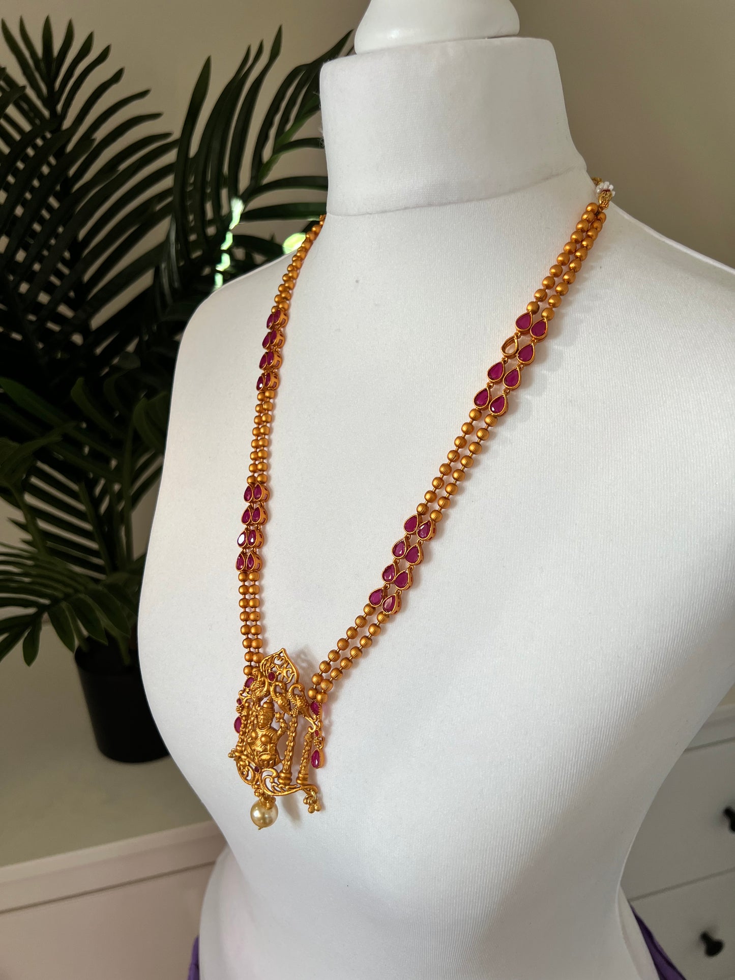 TAHA ruby -Antique temple necklace set in ruby with matching earrings N3006