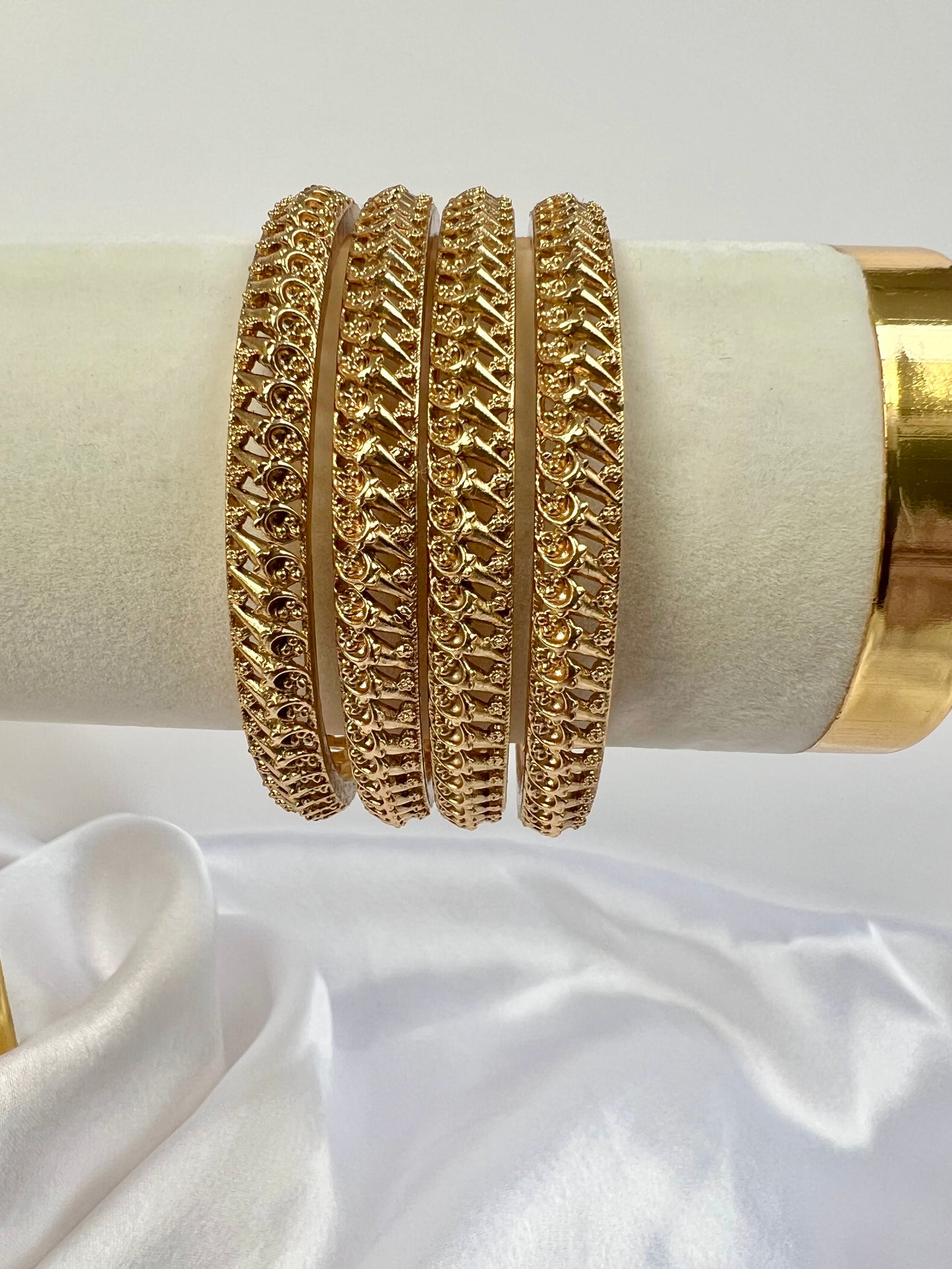 Antique Classic Bangles With Matte Gold Plating, set of four  B3005