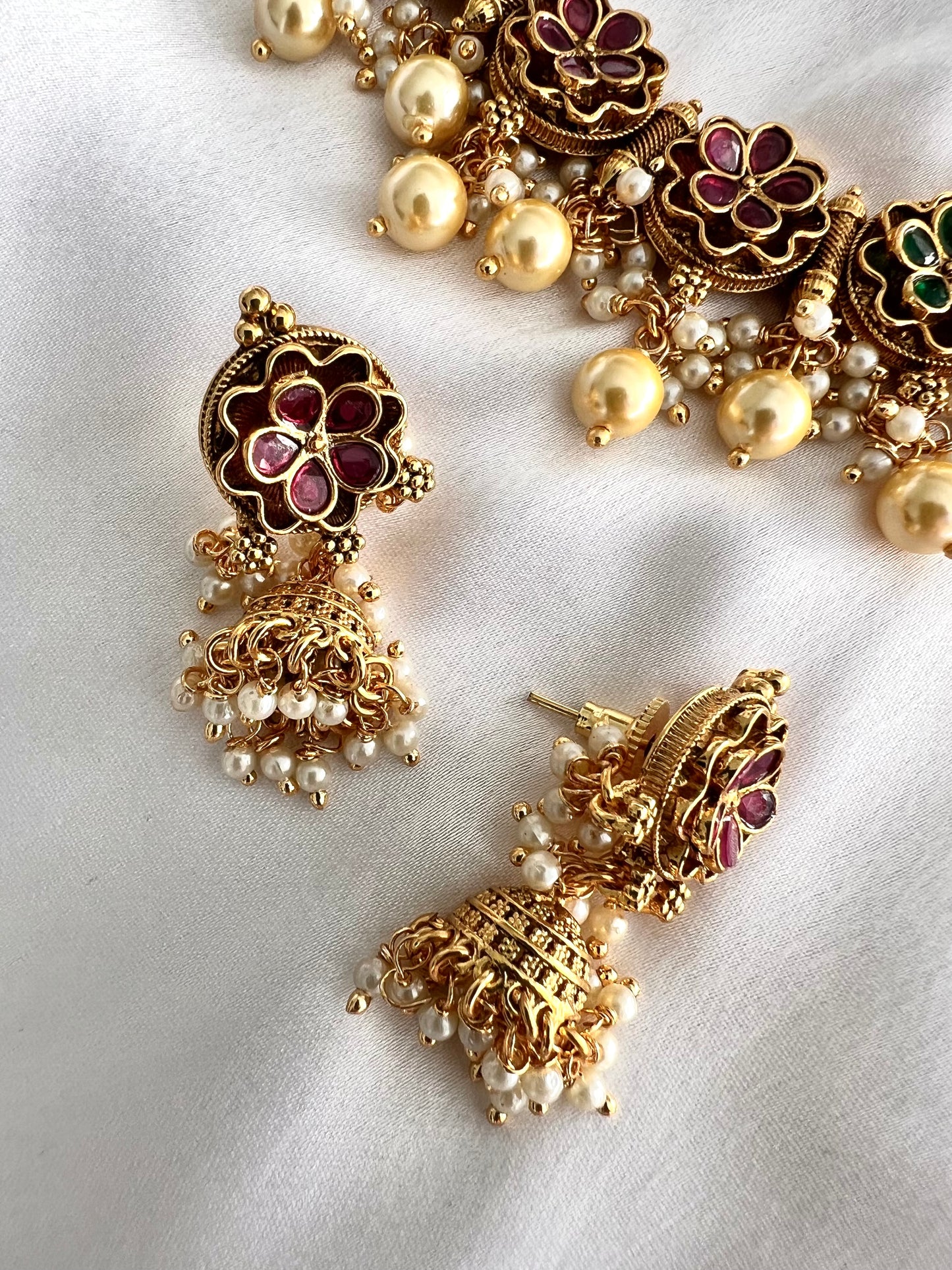 GEETA - Antique gold ruby and green pearl necklace with matching earrings N3253