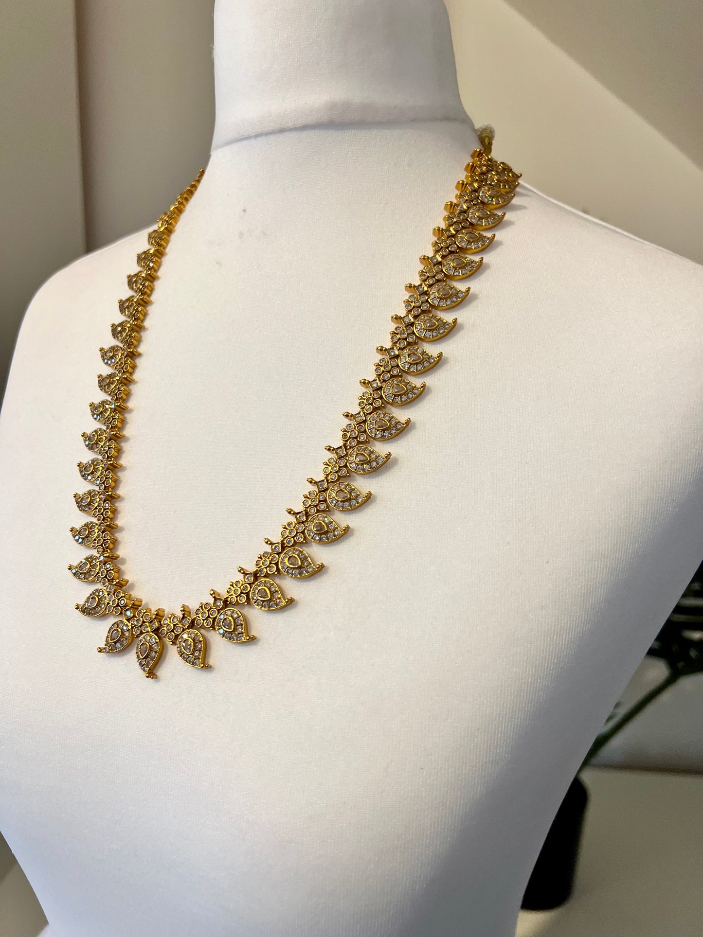 THUVIRA - Long golden haram mango motif with matching earrings N3173