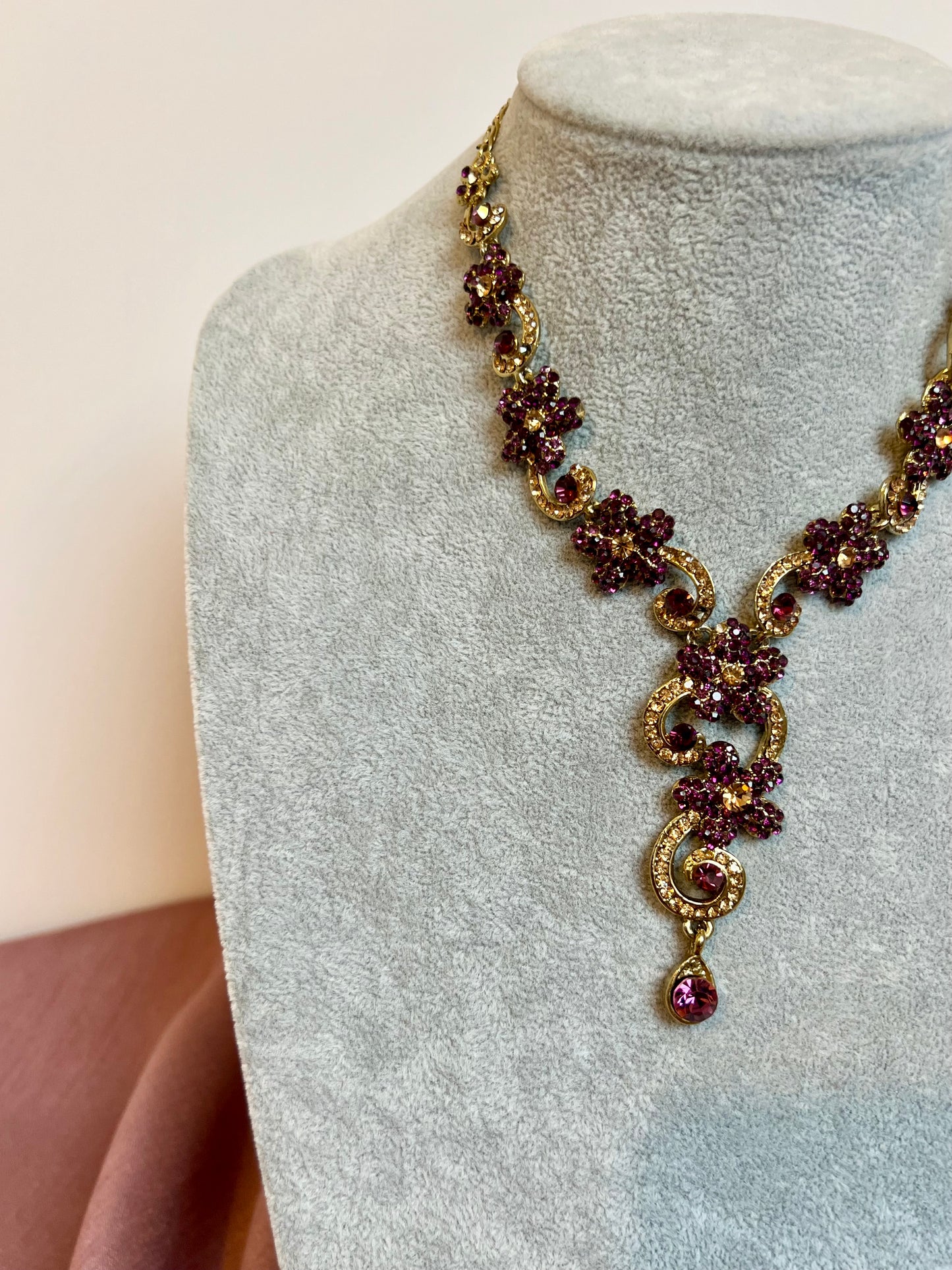 SARITHA - purple and champagne stones antique gold necklace N3219