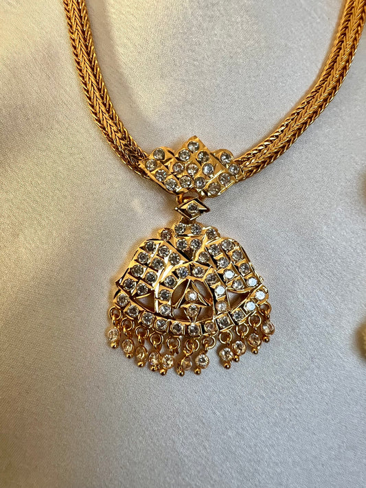 KAVITHAA - White stones short impon attigai N3151