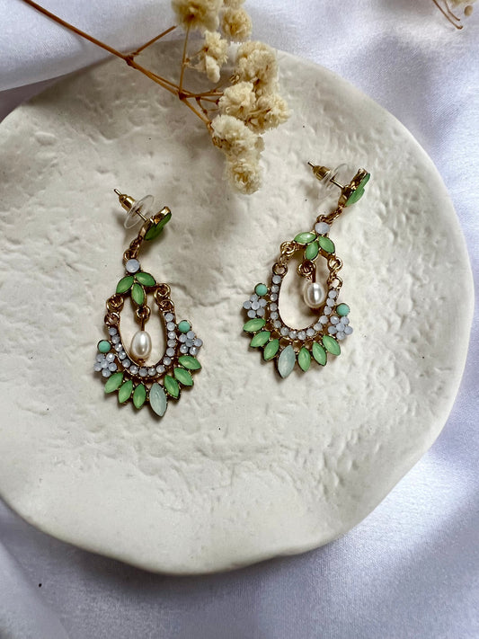 Light green stoned simple flat earrings E3063