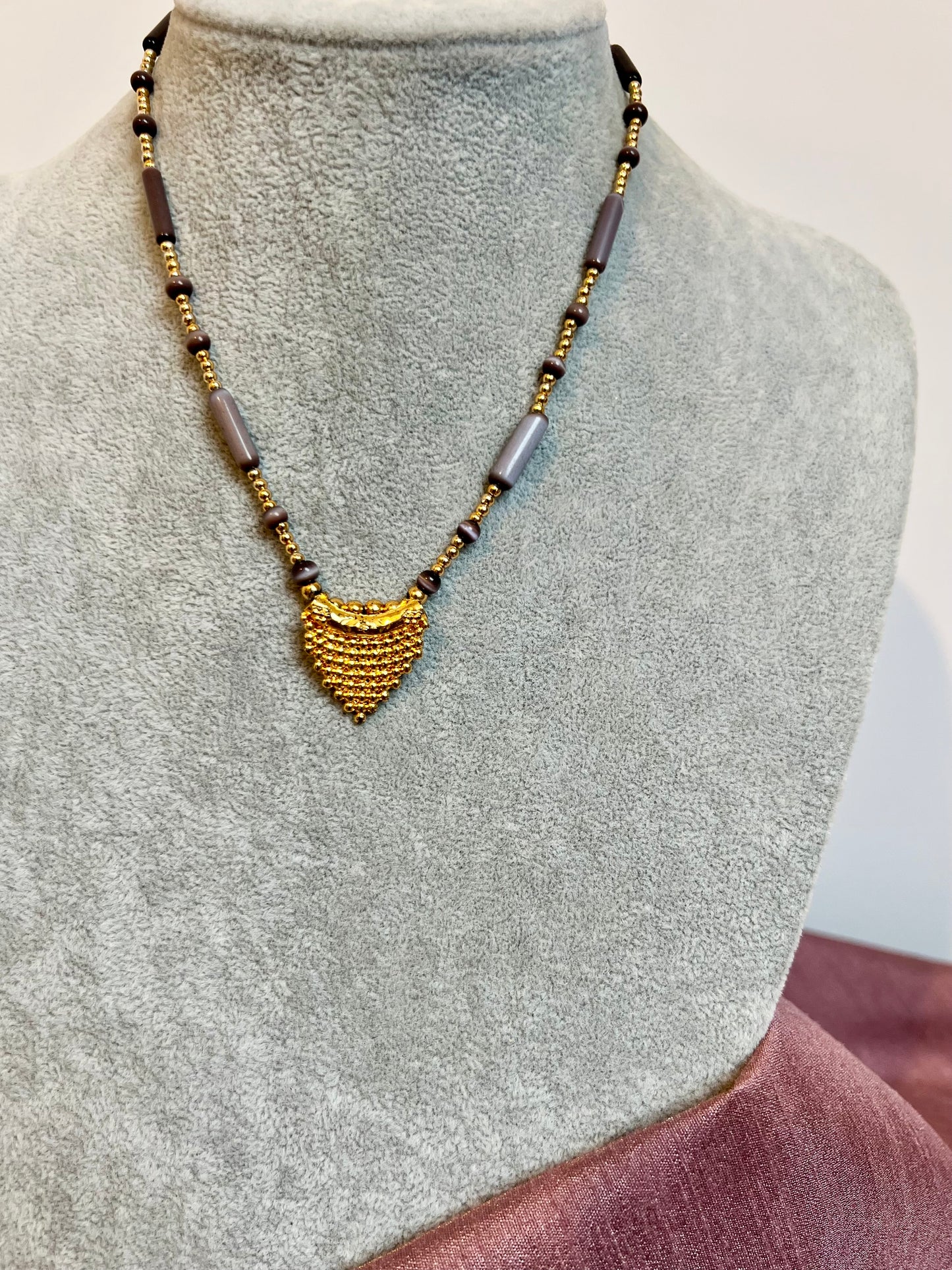 DANIYA - simple short chain purple and gold necklace N3224