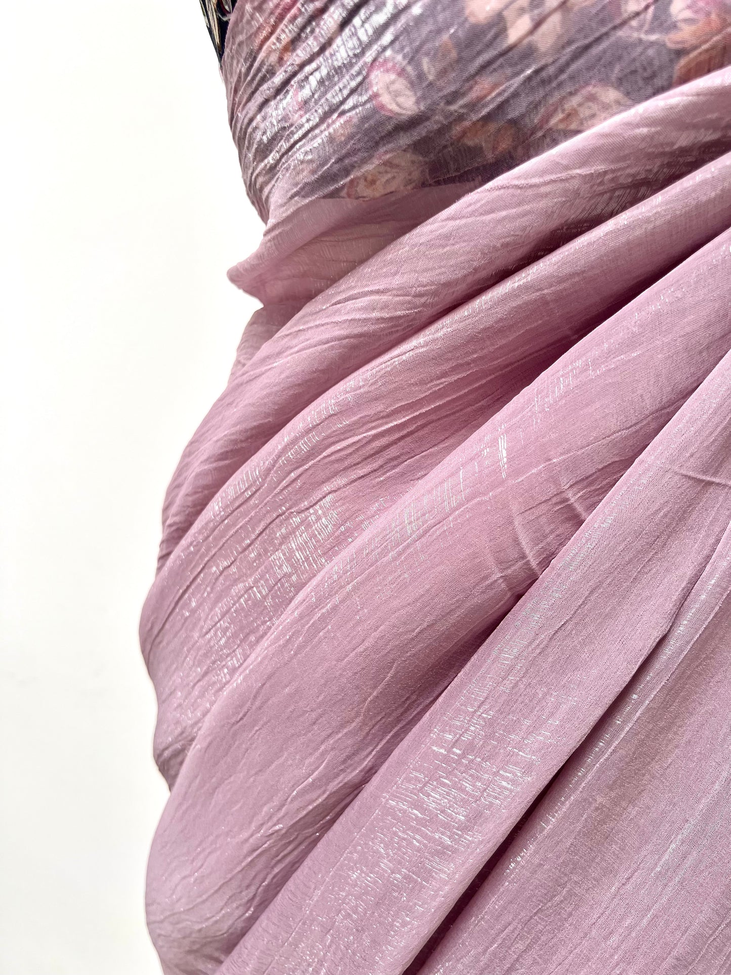 Lavendar crush chiffon saree with a crape silk blouse in navy S3015