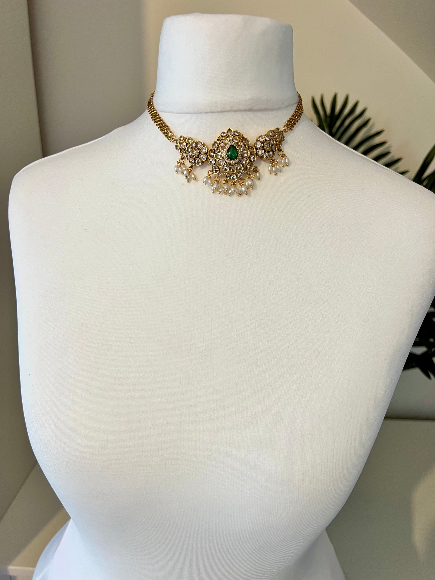 BAVITHRA - small kundan stone choker set with matching jhumkas N3175