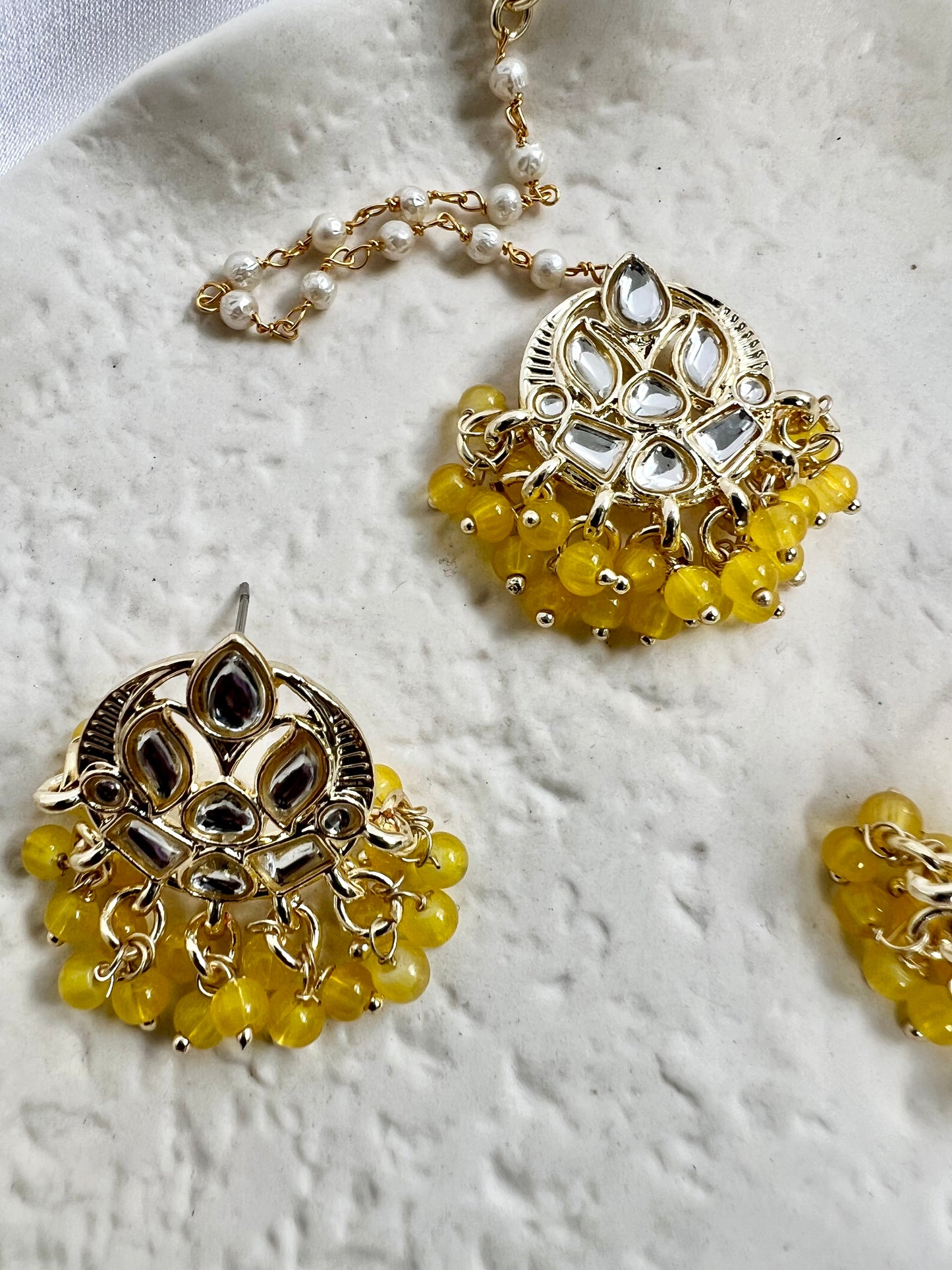 Yellow beaded white stoned small earring and tikka set ET3003