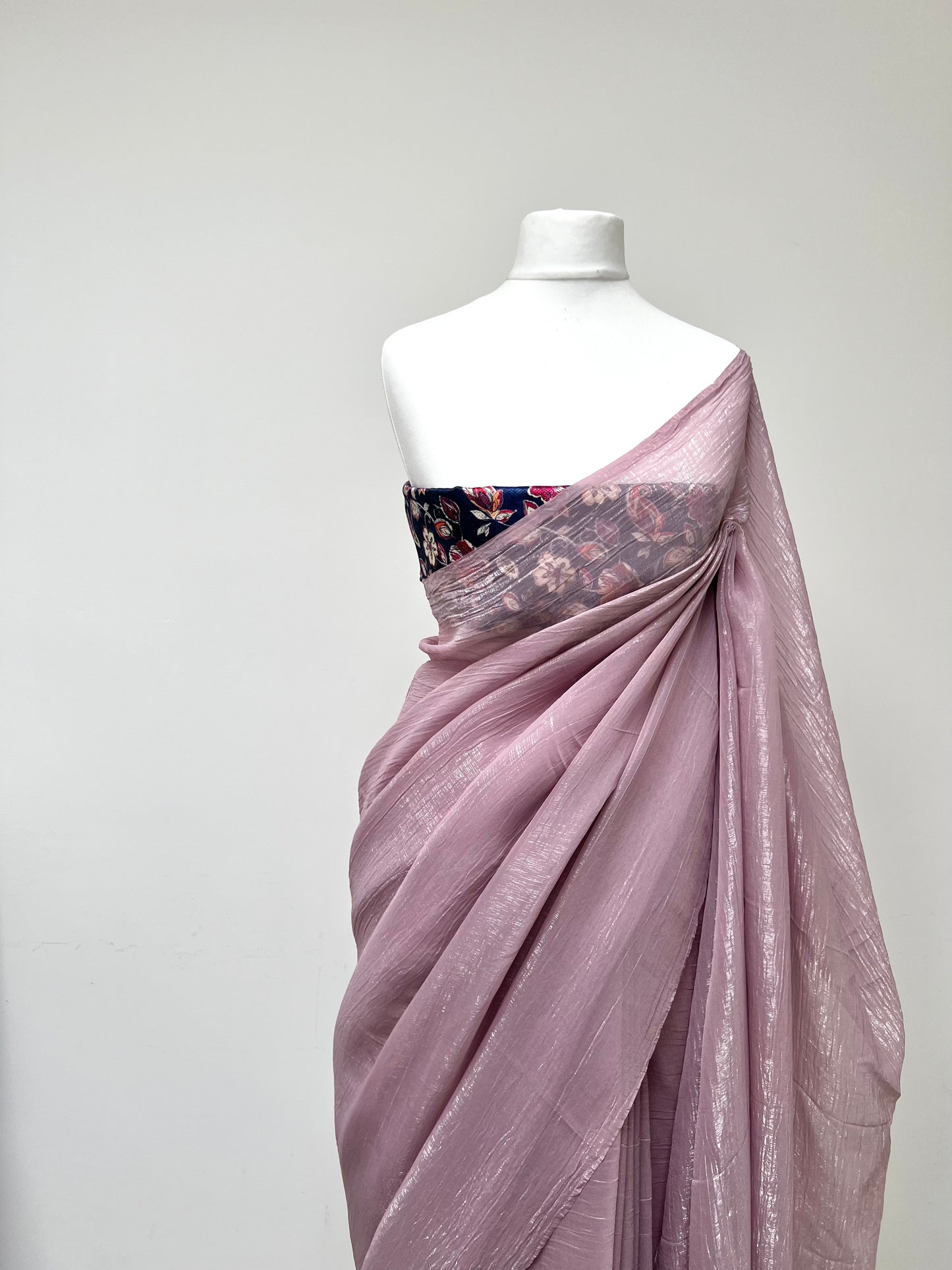 Lavendar crush chiffon saree with a crape silk blouse in navy S3015