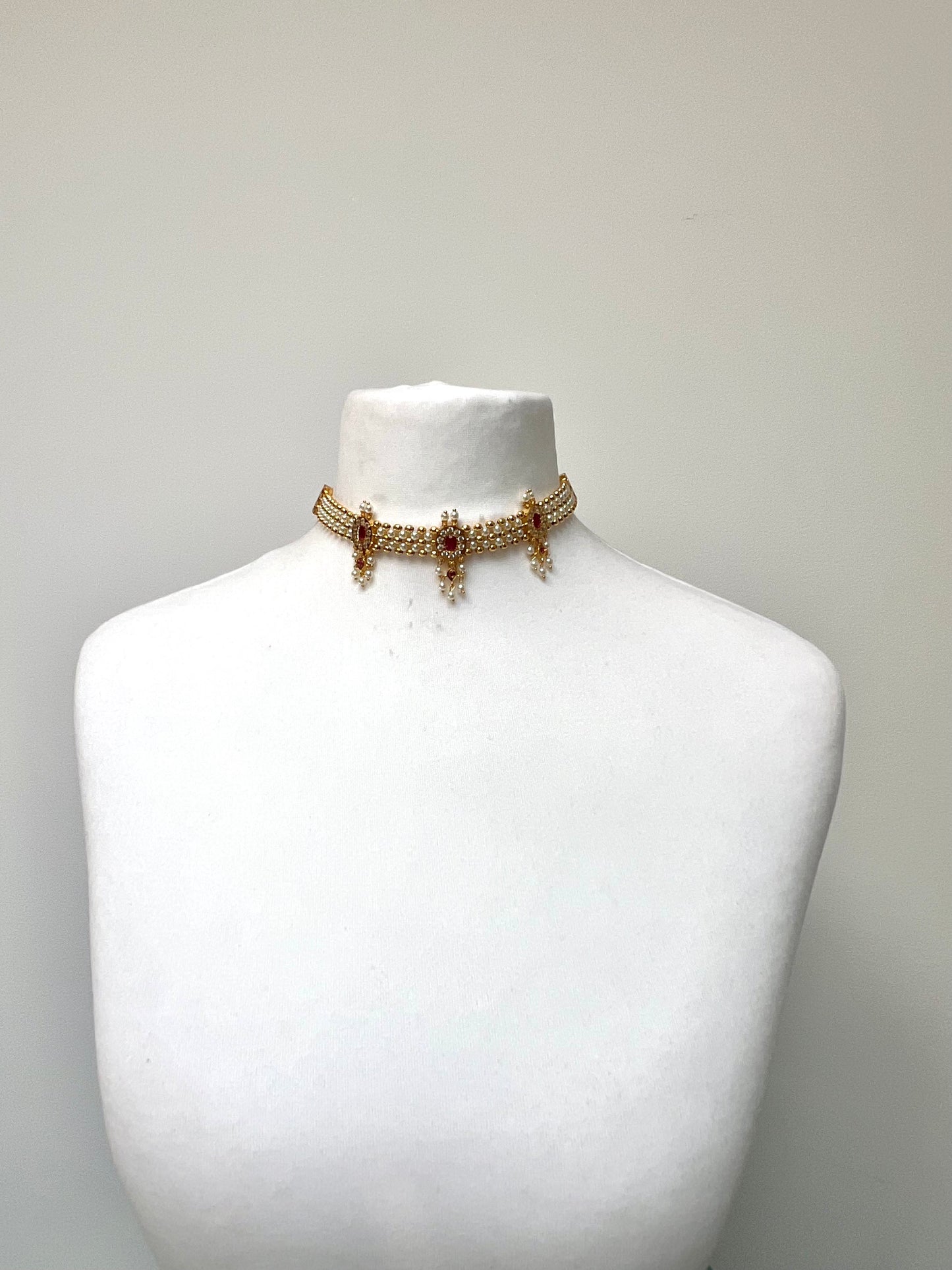 KANIMOZHI- Impon pearl choker in ruby and white with matching earrings N3298