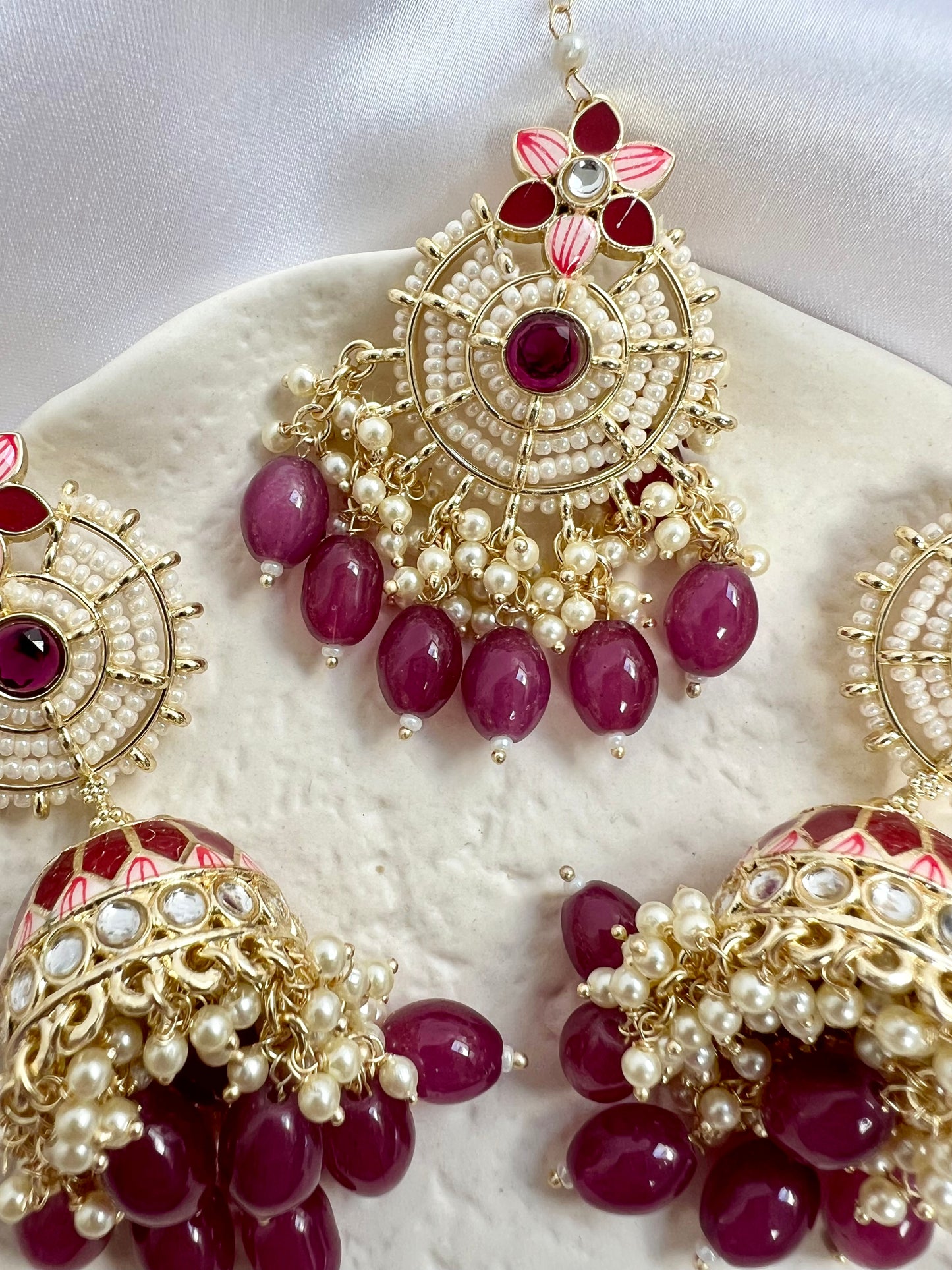 Plum purple white gold pearl earring and tikka set ET3008