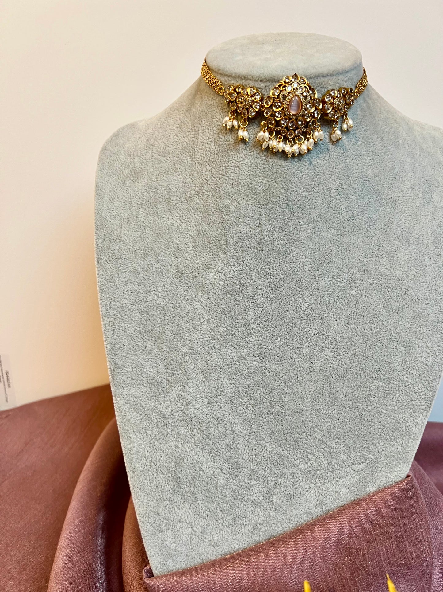 BAVITHRA - small kundan stone choker set with matching jhumkas N3175