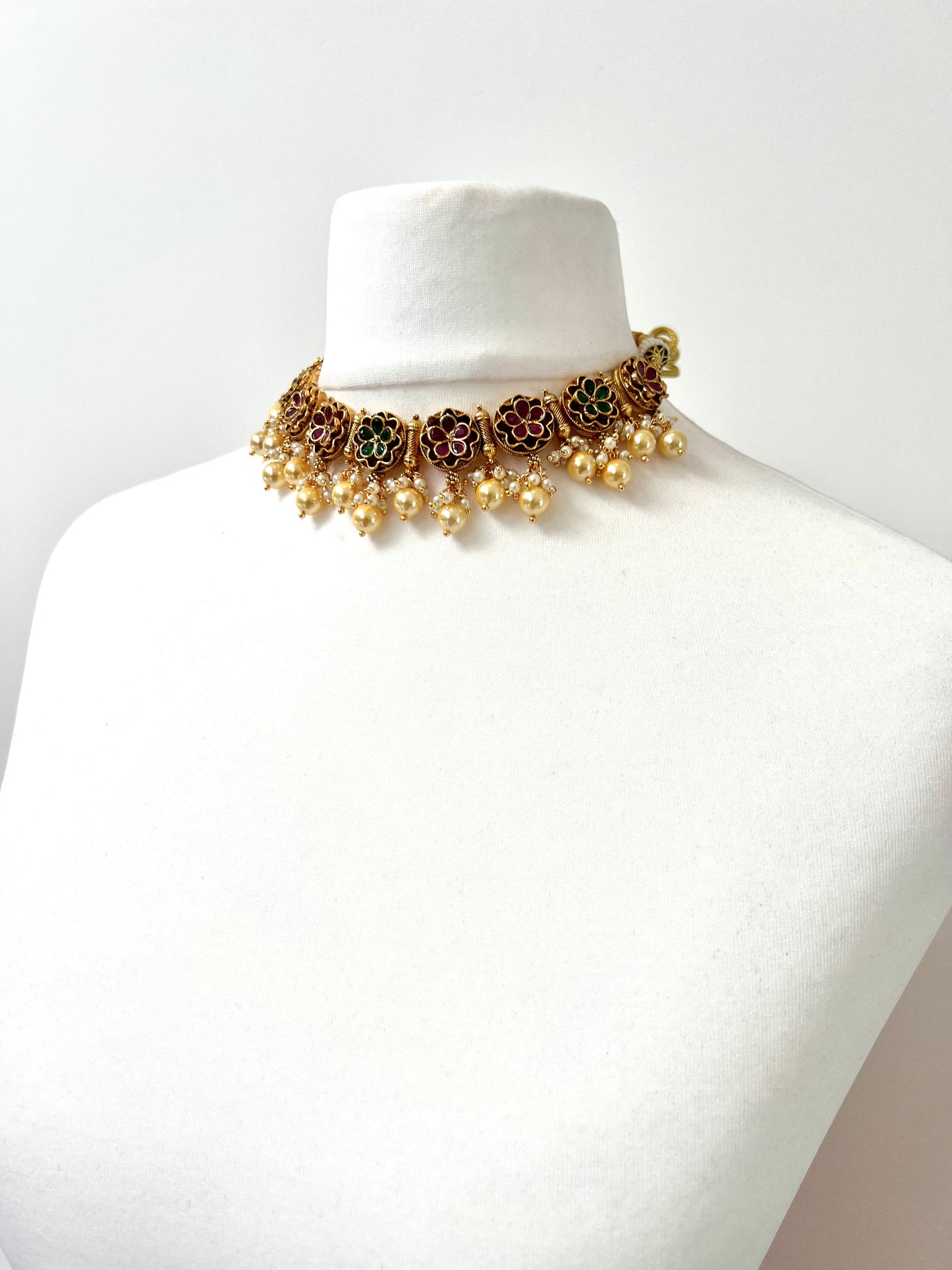 GEETA - Antique gold ruby and green pearl necklace with matching earrings N3253