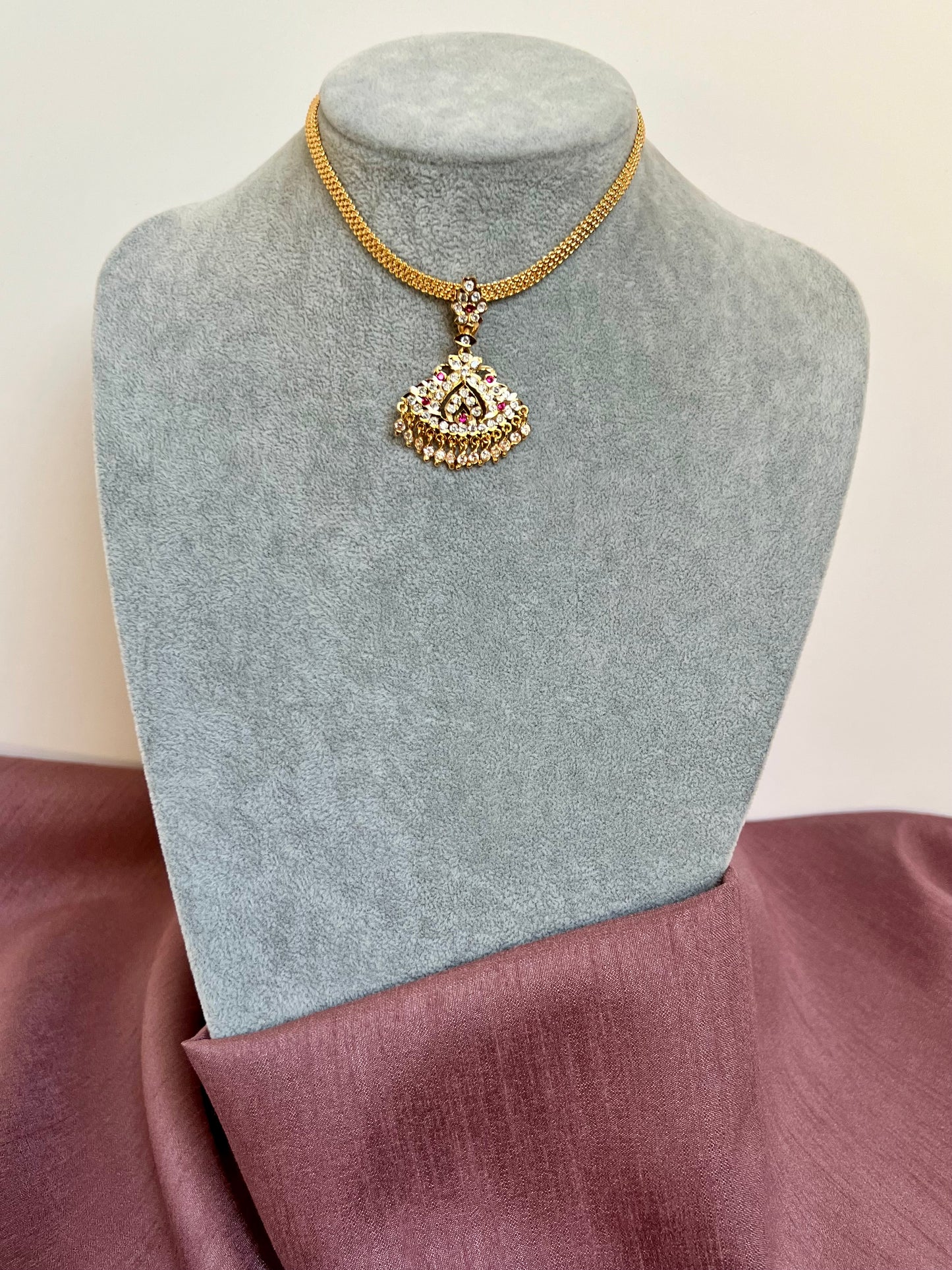 SUBHA - Short golden impon attigai in ruby N3160