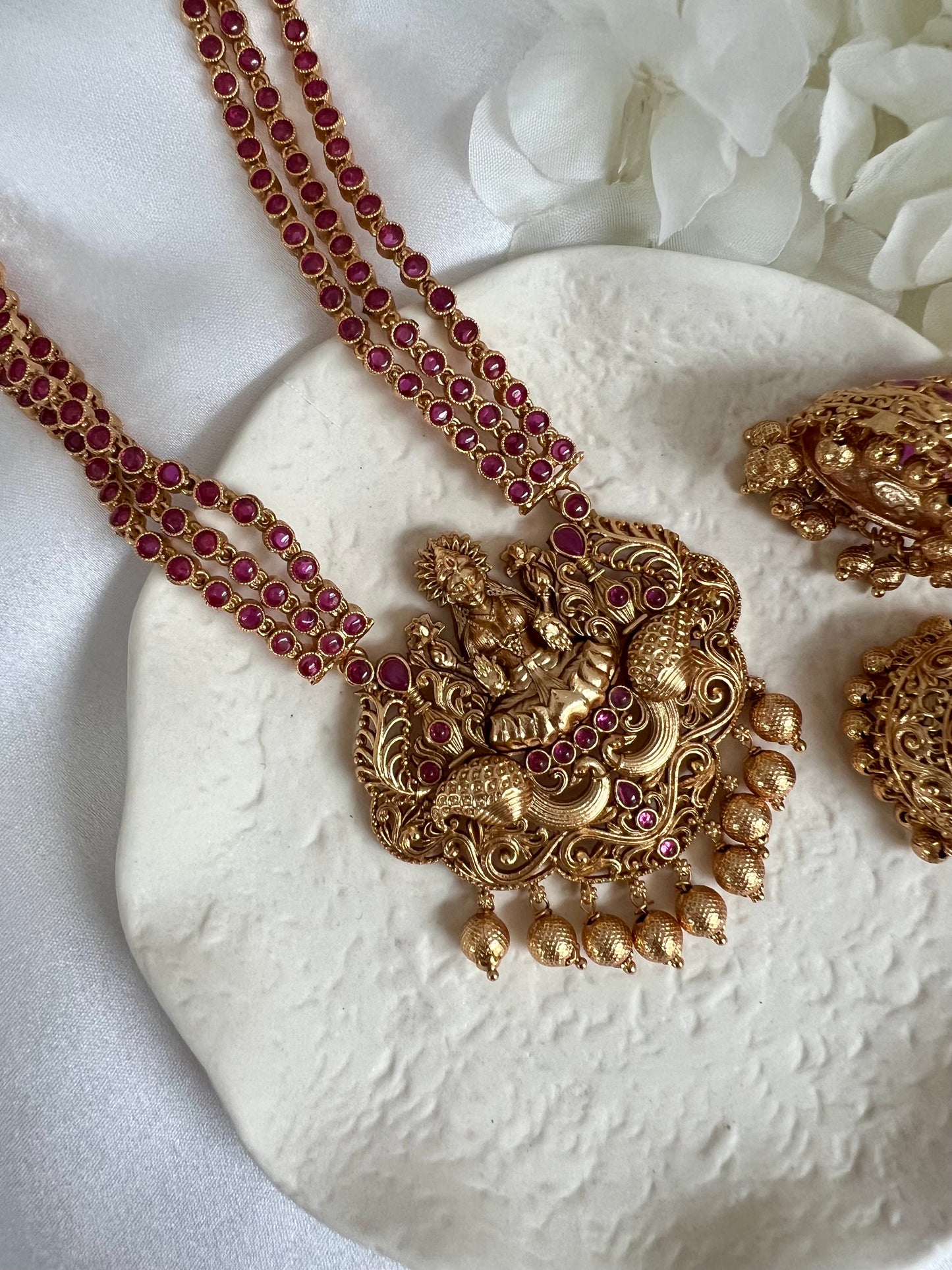 JASO - Antique temple Necklace in ruby with matching jhumkas N3054