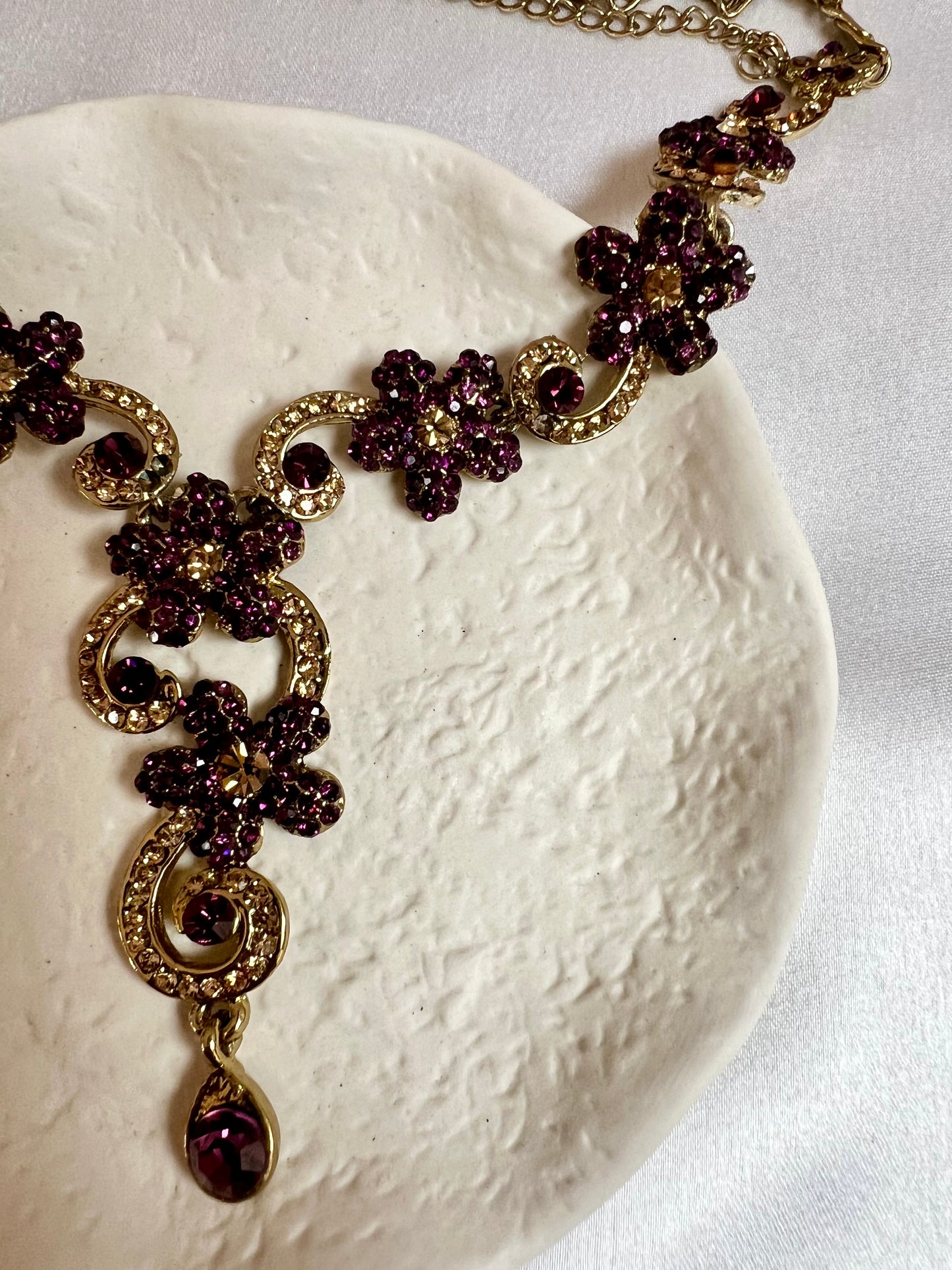 SARITHA - purple and champagne stones antique gold necklace N3219