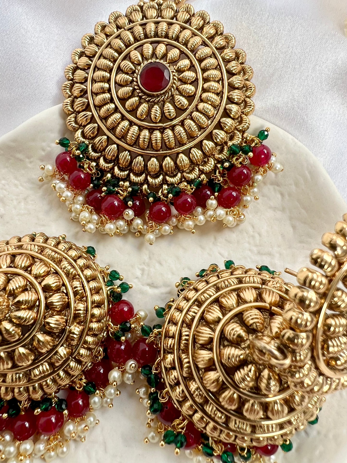 Large earring and tikka set in Antique matte gold ET3007
