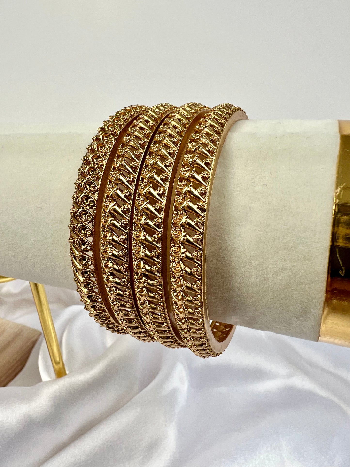 Antique Classic Bangles With Matte Gold Plating, set of four  B3005