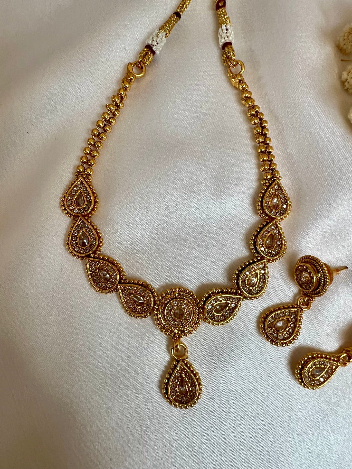 AVIRA - Short white cubic zirconia stoned gold necklace with matching earrings N3059