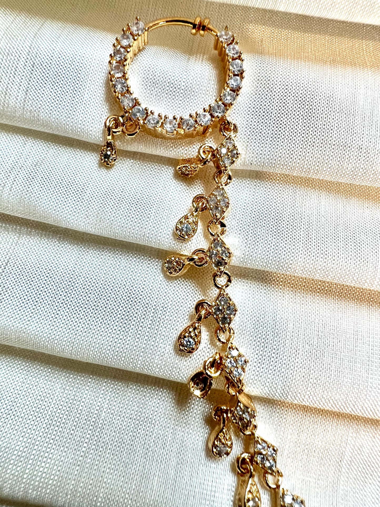 Cz stoned gold plated nosering with chain NR3035