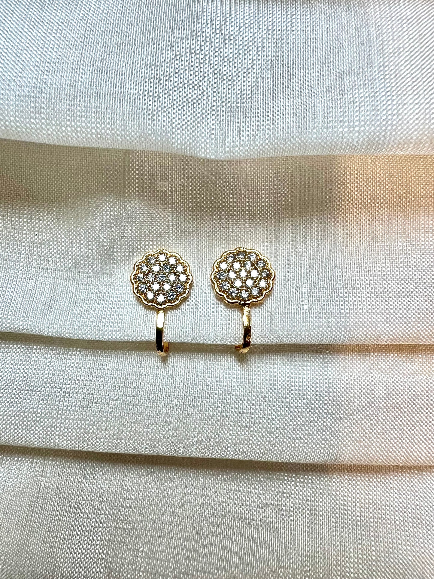 Cz stoned round press in nosering gold plated NR3041