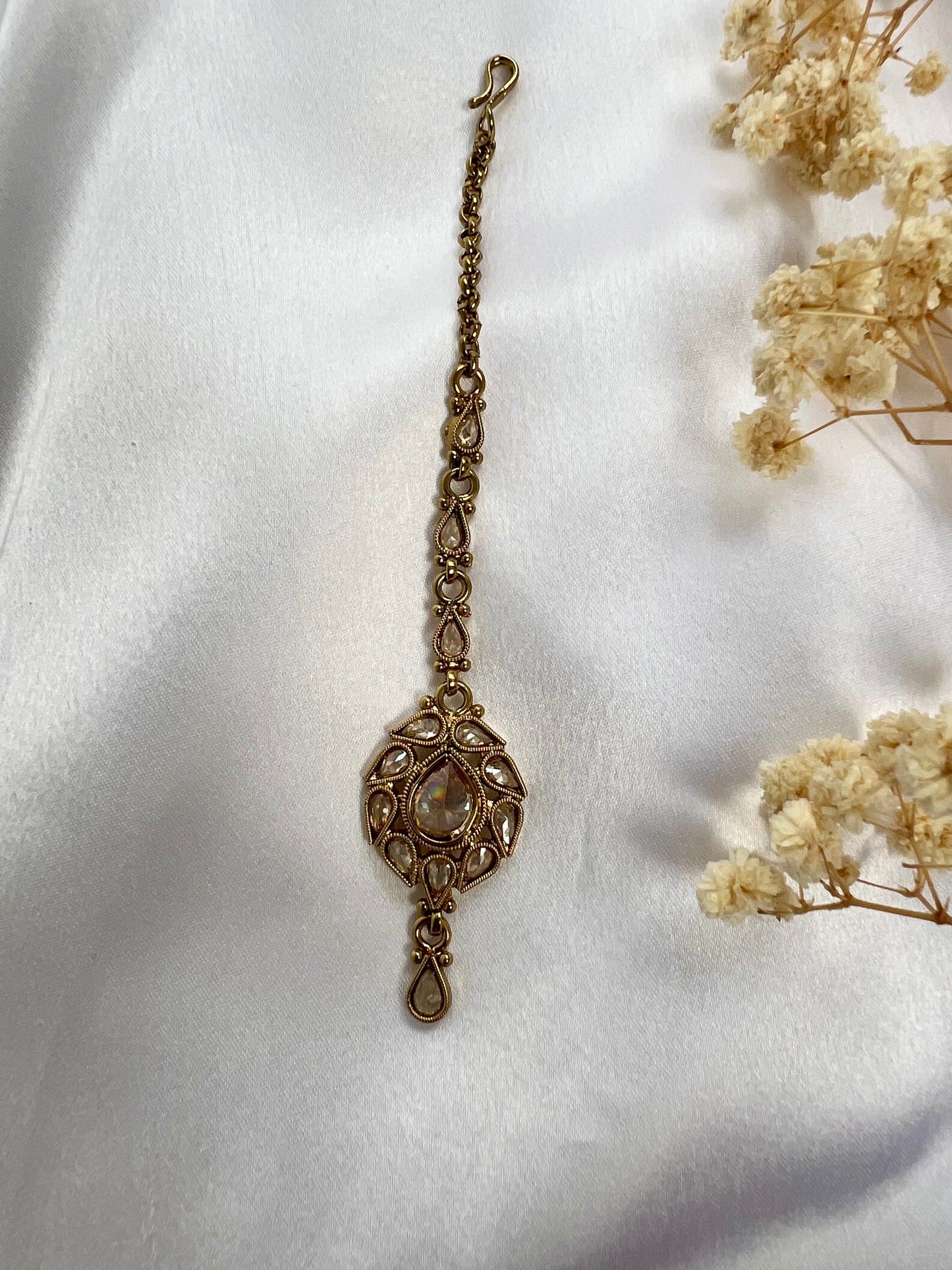 Small mehndi plated clear stone maang tikka T3007