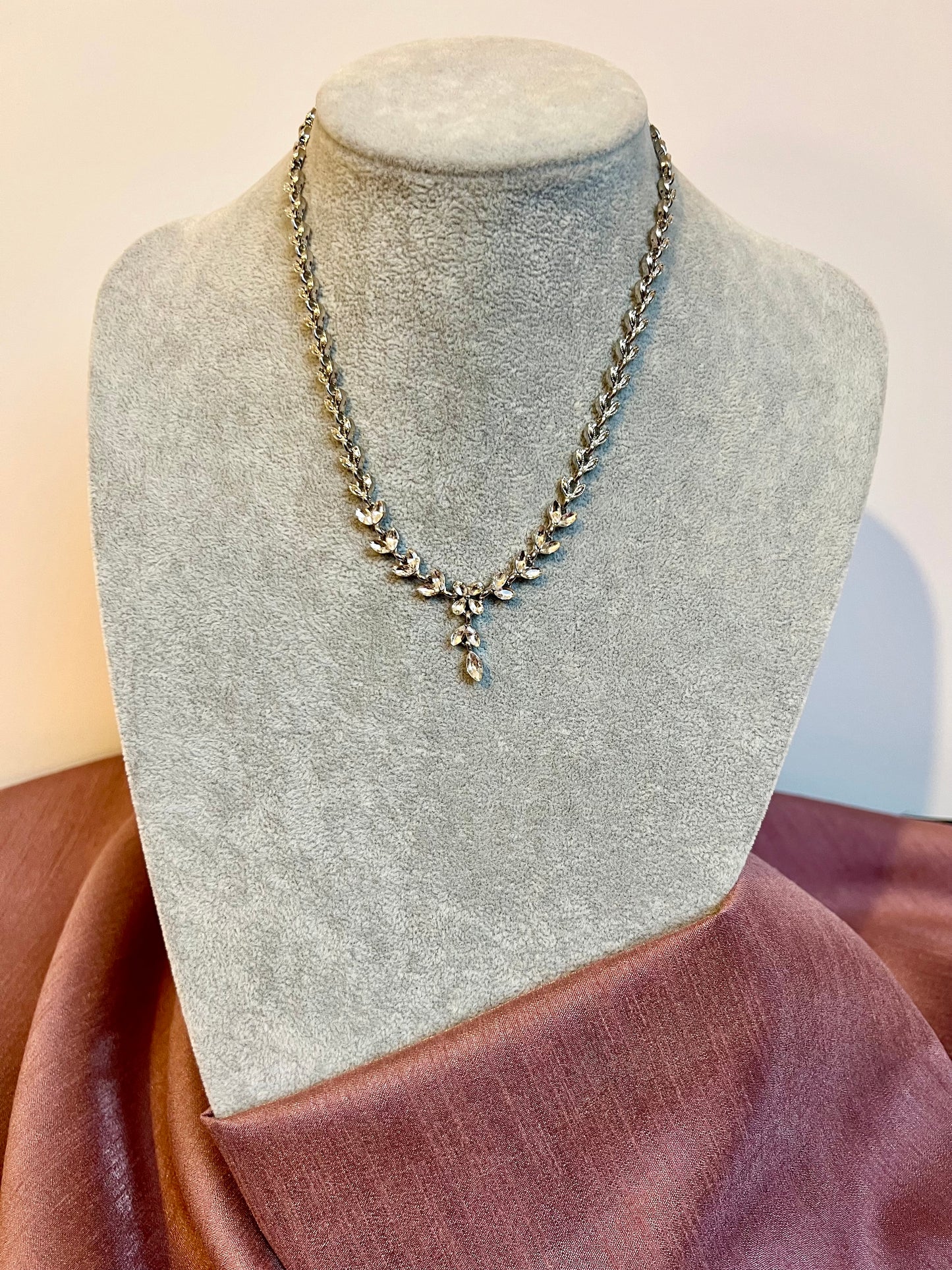 ANANIGA - Simple short antique silver necklace set with earrings N3240