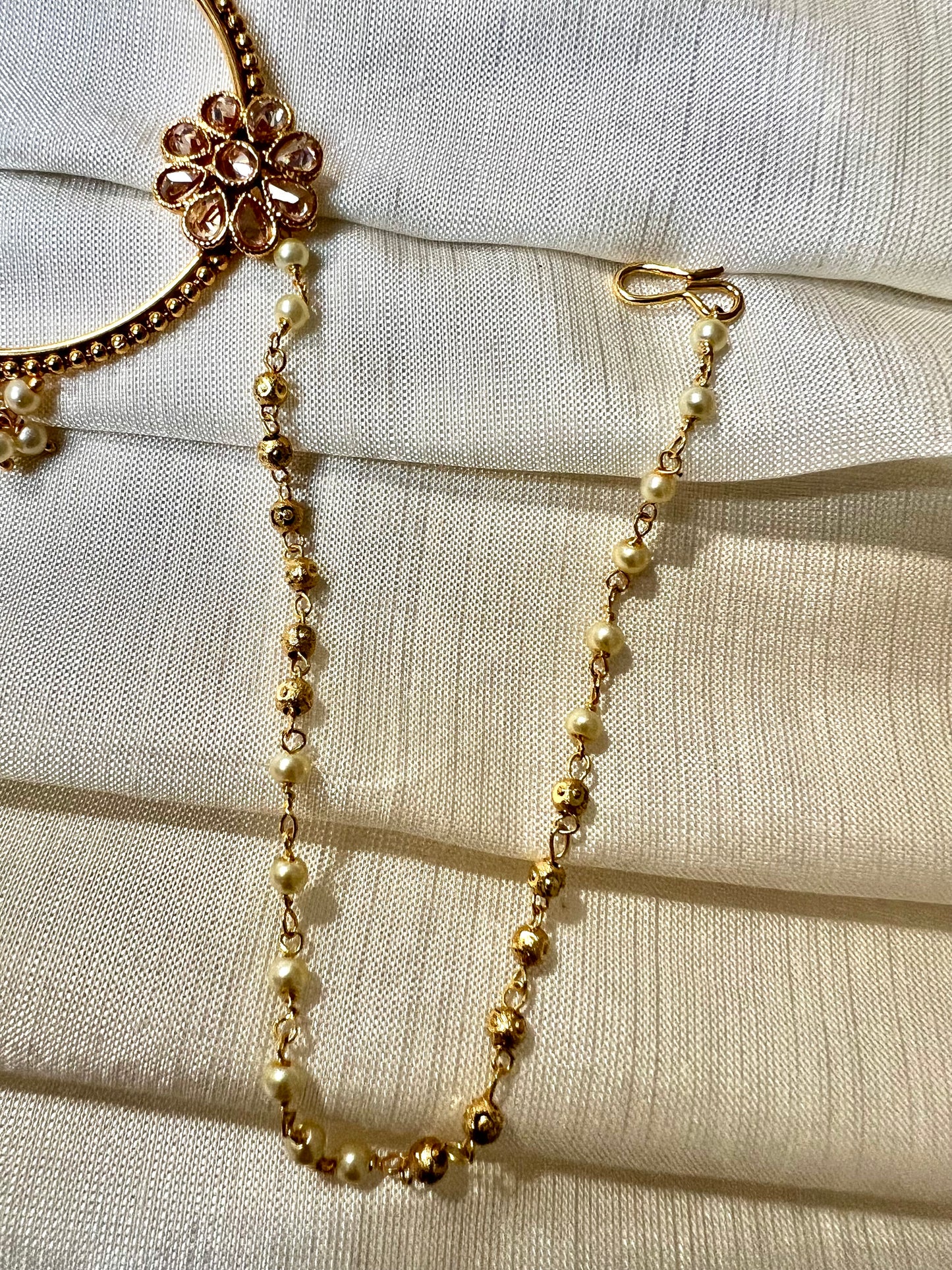 Antique large hooped nosering with chain NR3012