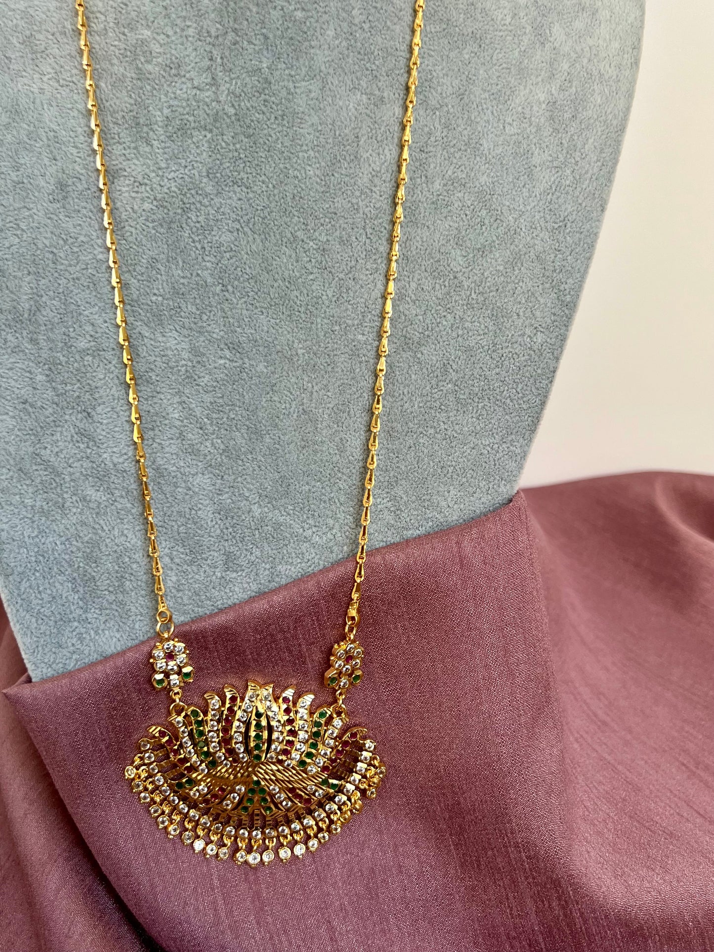 SARANYA - Long pathakkam necklace in rubygreen N3154