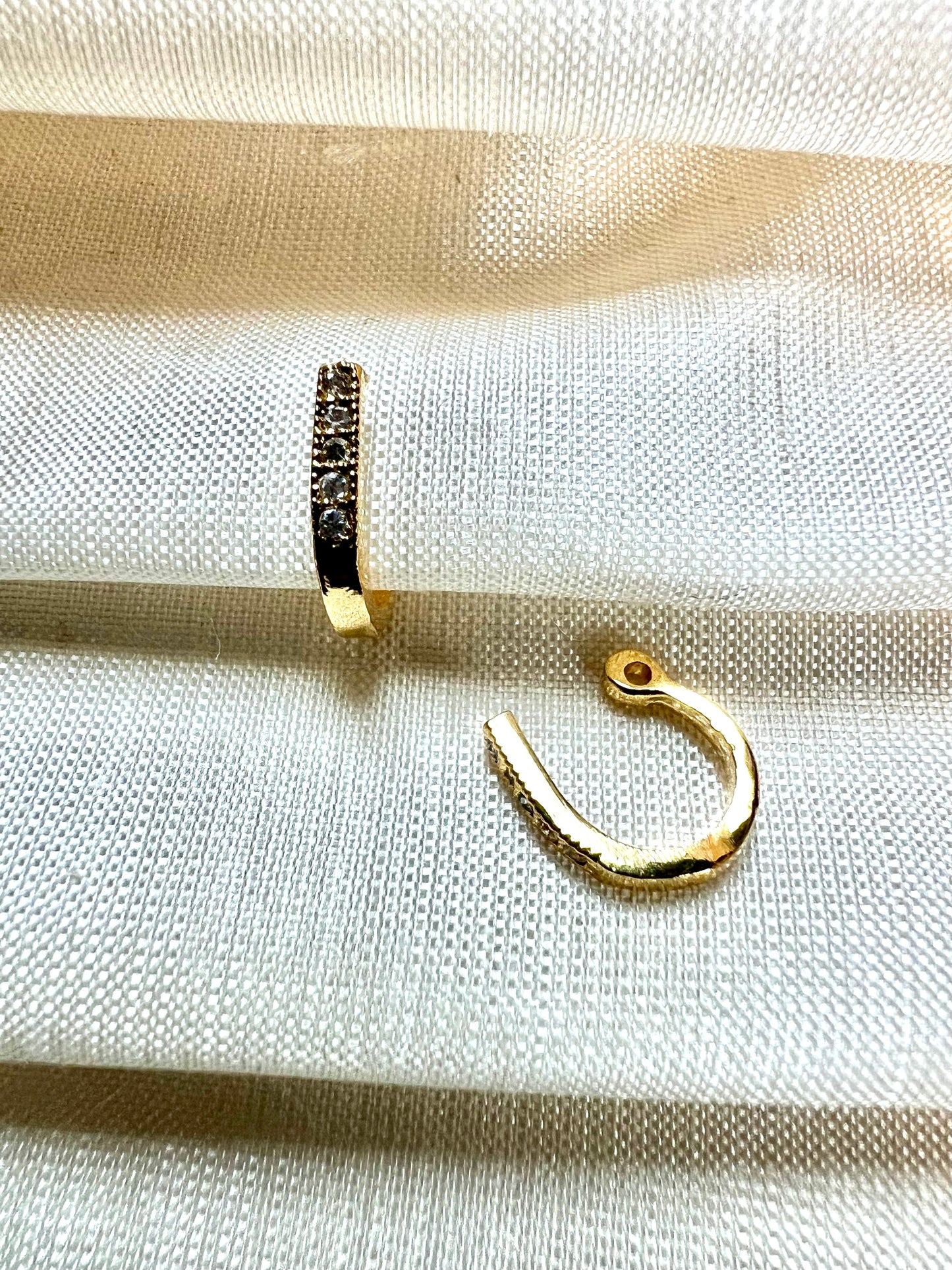 Cz stoned simple press in nosering gold plated NR3037
