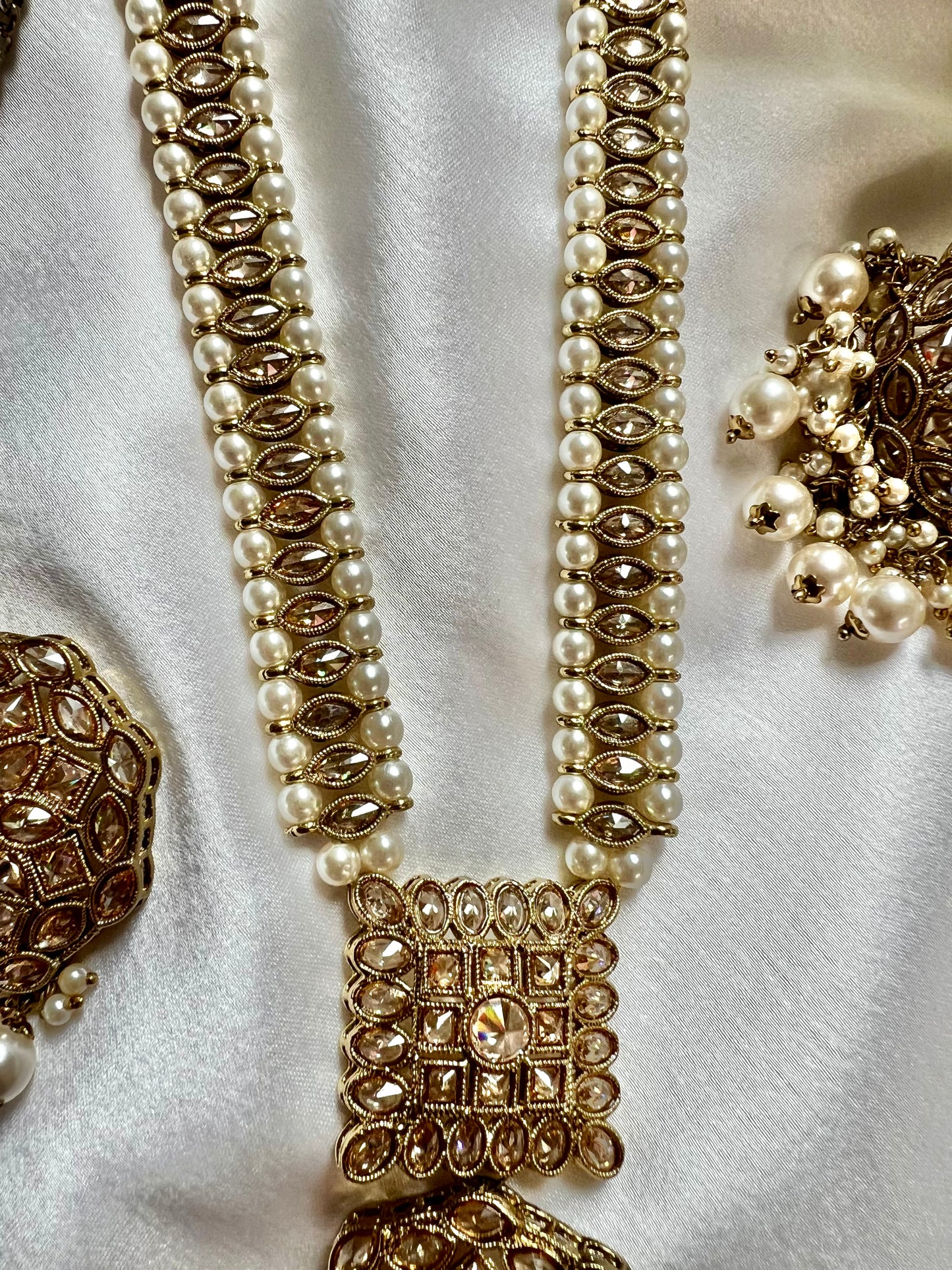 KAAVIYA - Antique mehndi plated long necklace set with pearls and a pair of earrings and tikka N3002
