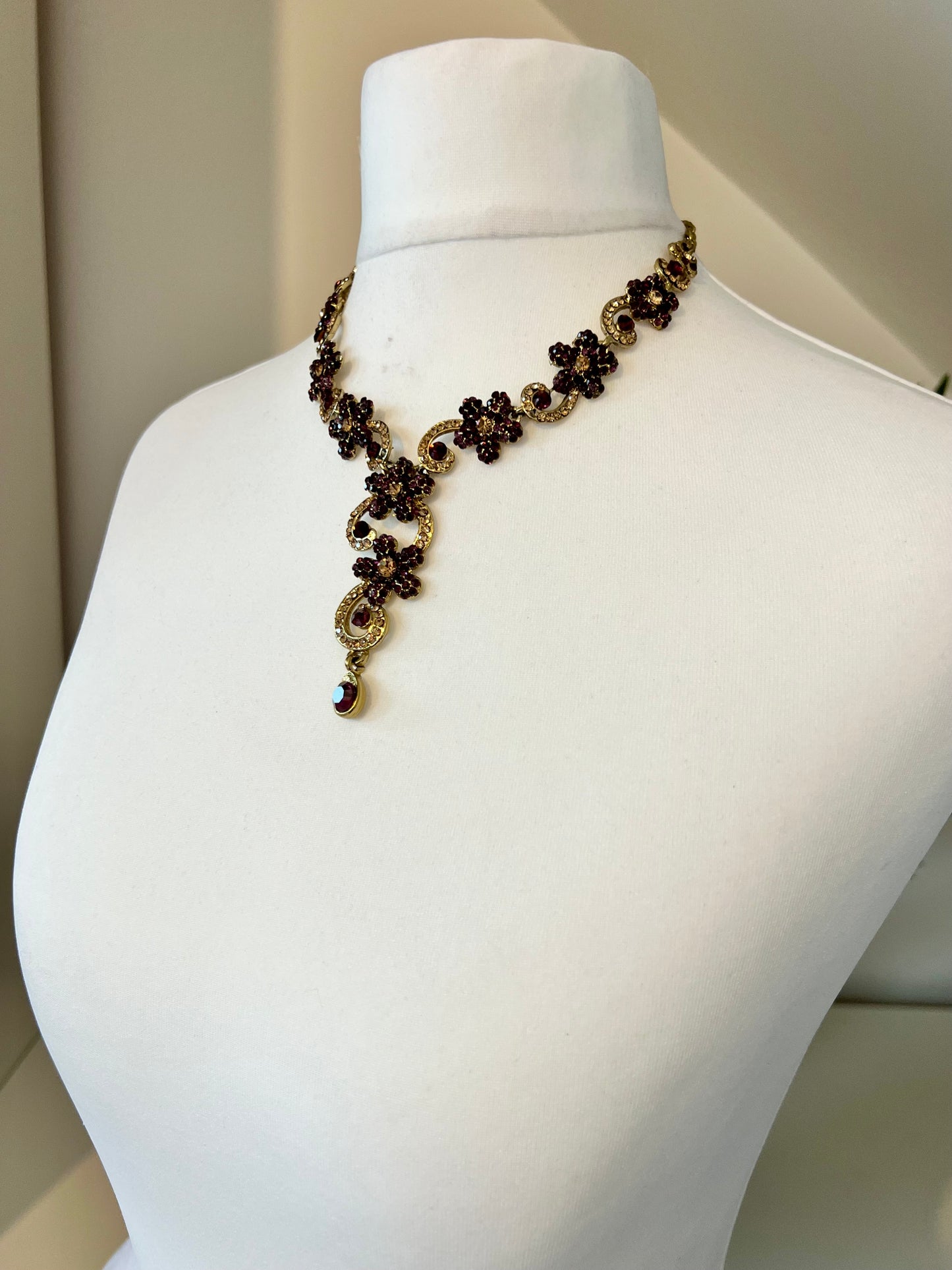 SARITHA - purple and champagne stones antique gold necklace N3219