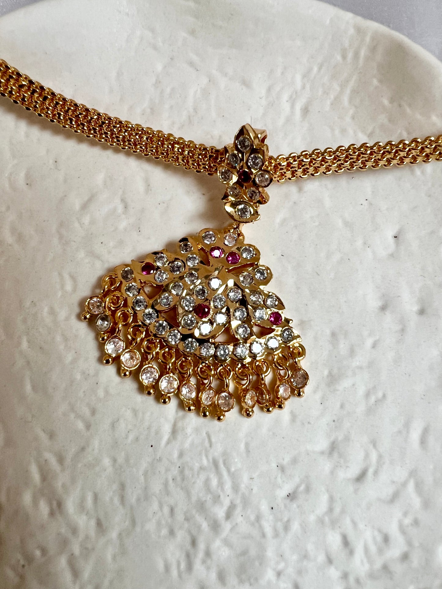 SAUNDRIA - Short impon ruby white stoned necklace N3214