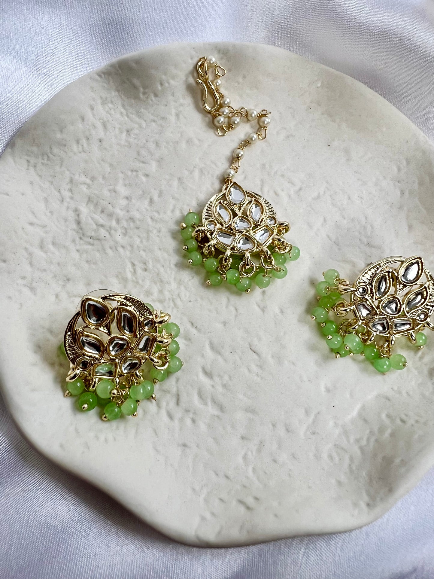 Small earring and tikka set with mint green beads ET3006