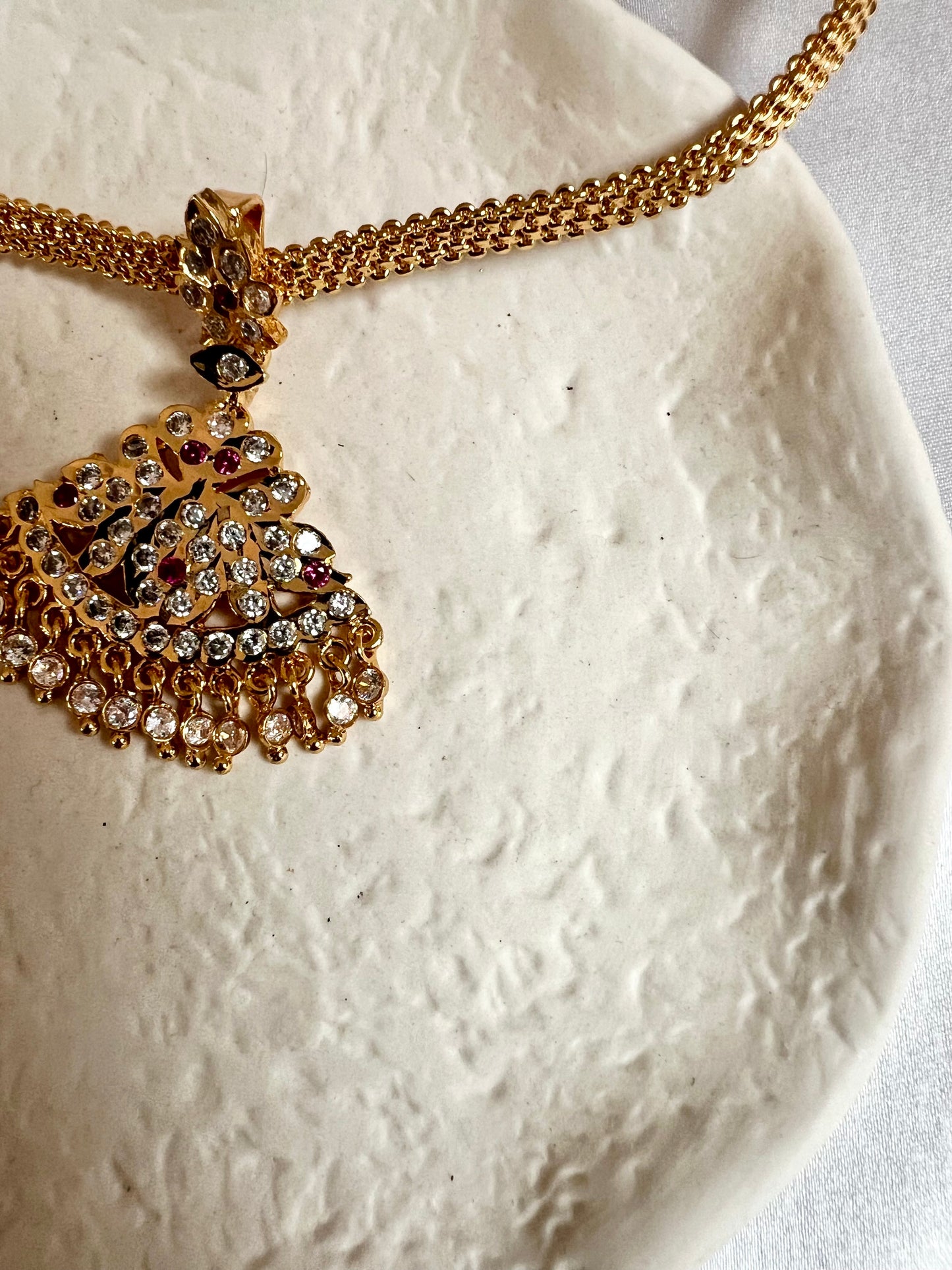 SAUNDRIA - Short impon ruby white stoned necklace N3214