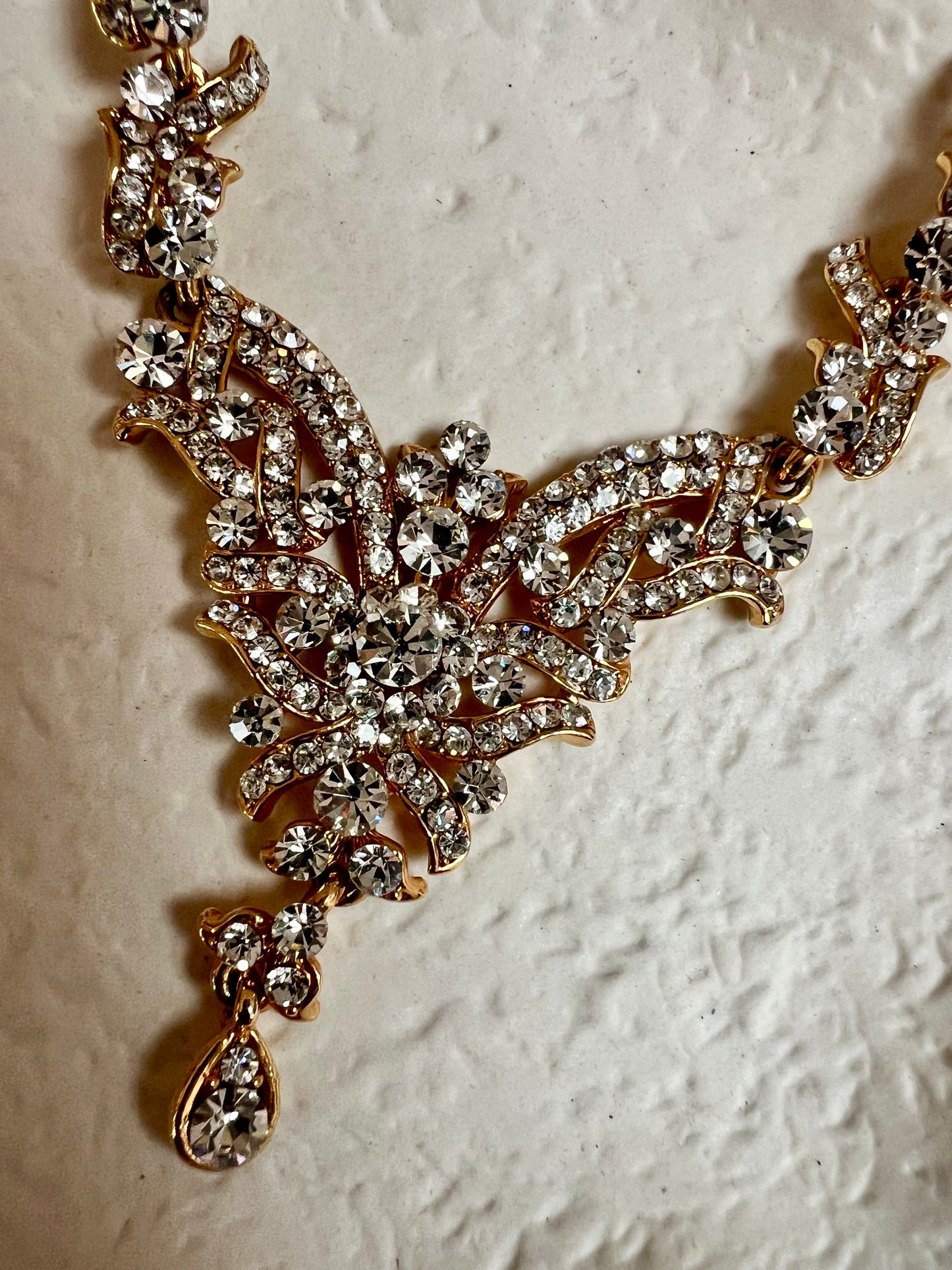 DARANYA - long antique style white stone necklace N3218