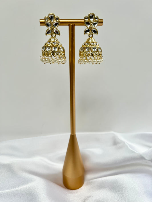 White gold pearl kundan stone jhumka earrings E3033