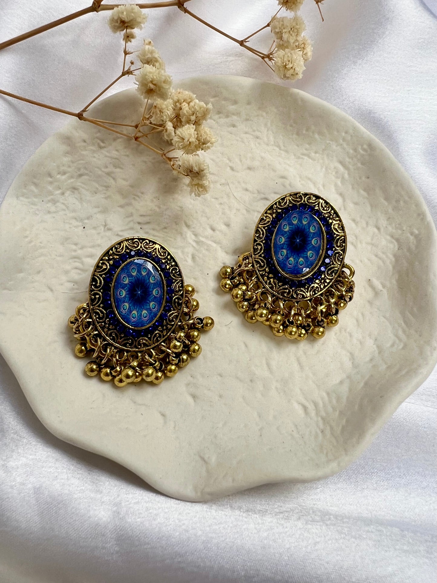 Antique gold large round peacock blue flat earrings  E3080