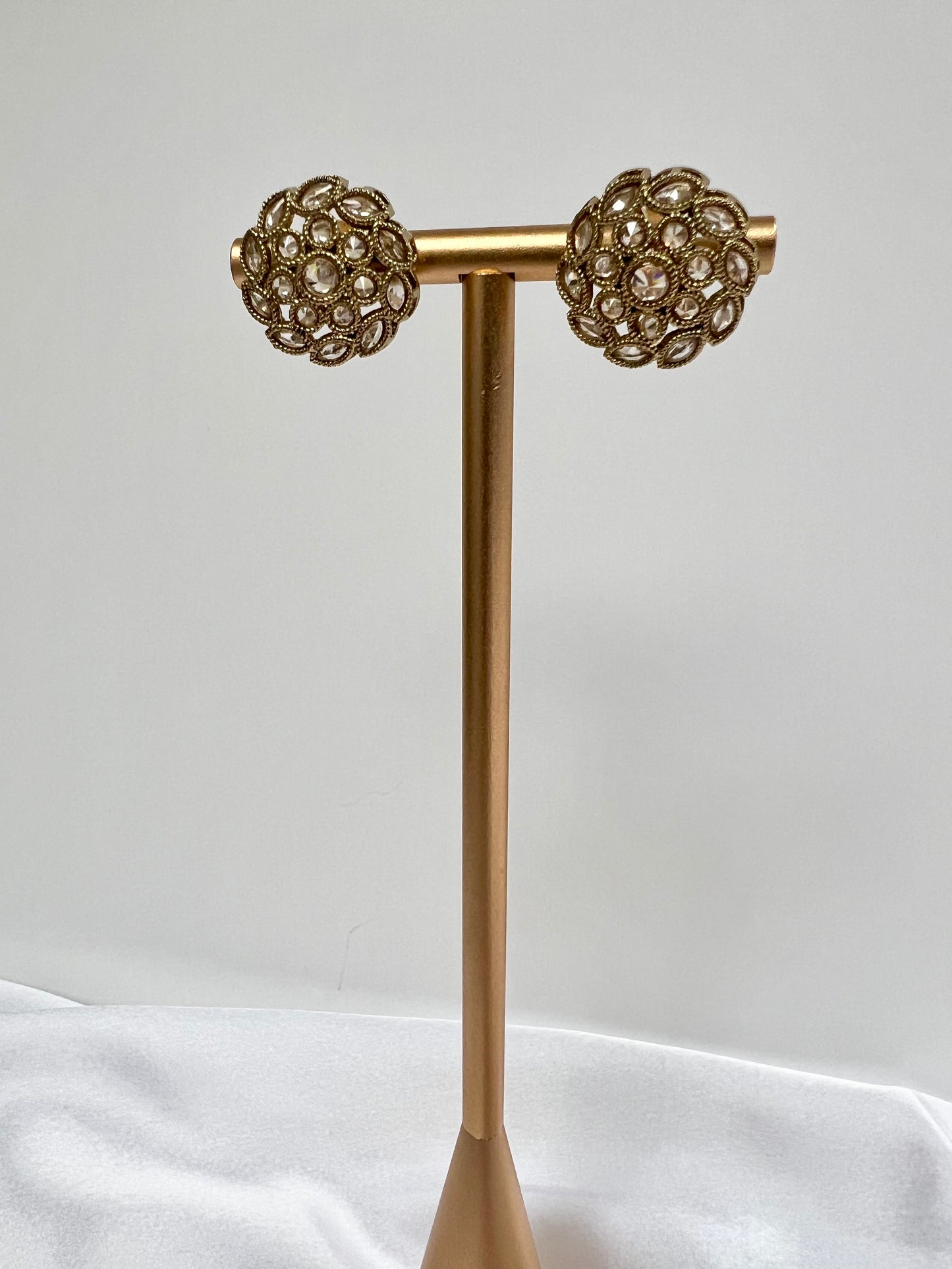 Mehndi plated round stud earrings E3025