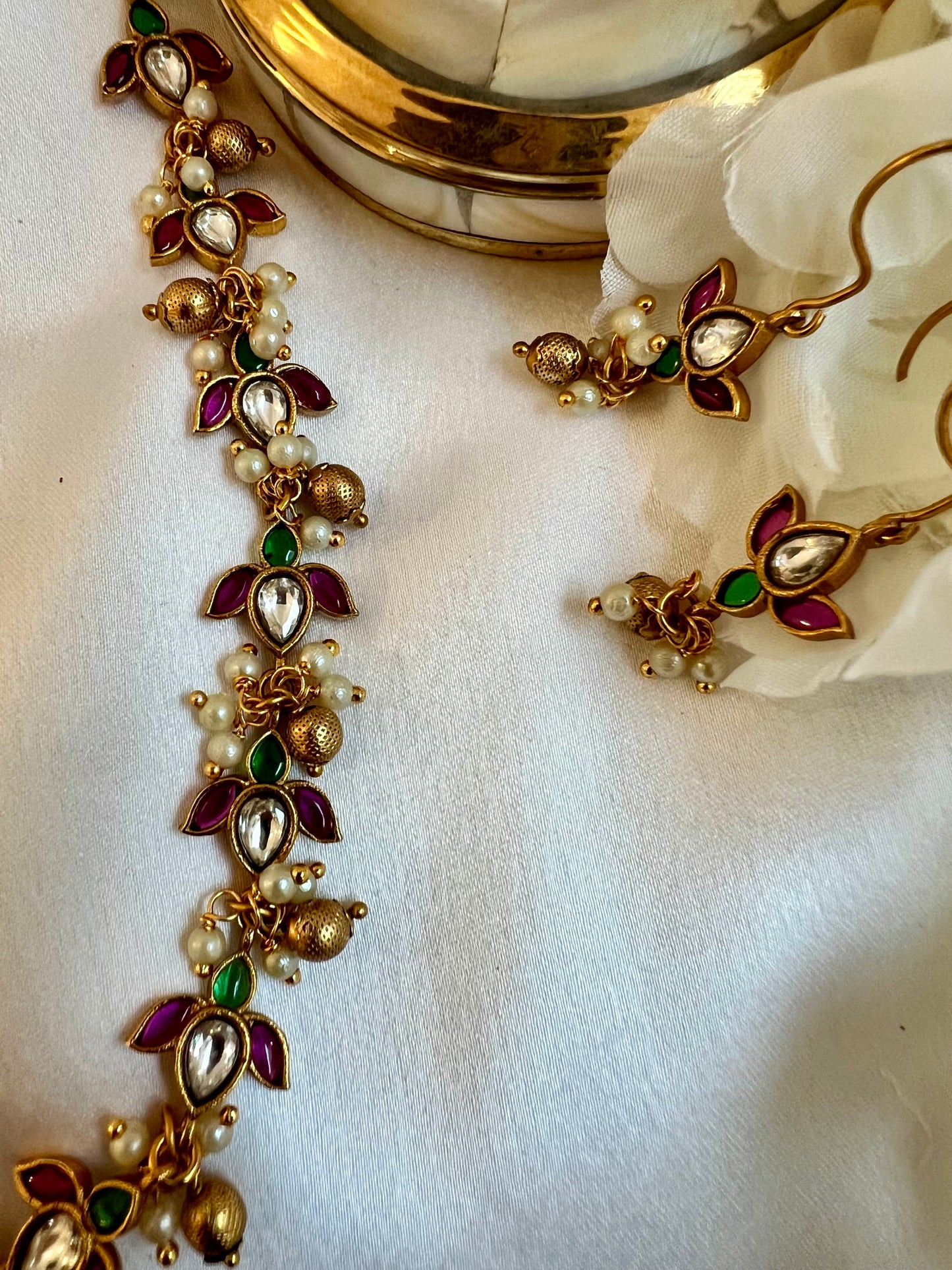 AMELIA - Simple short chain lotus necklace with matching small lotus earrings N3010