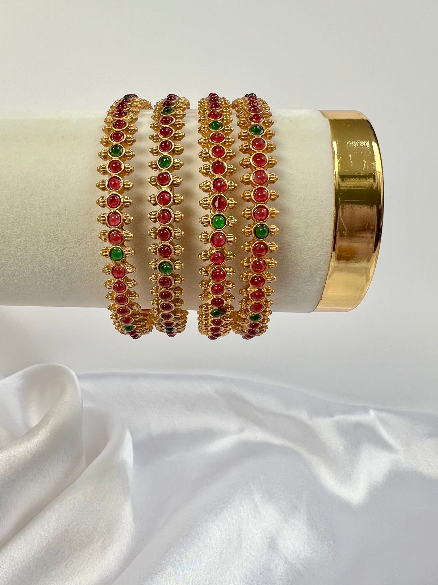 Antique Matte gold ruby green kemp stone bangles, set of four B3016