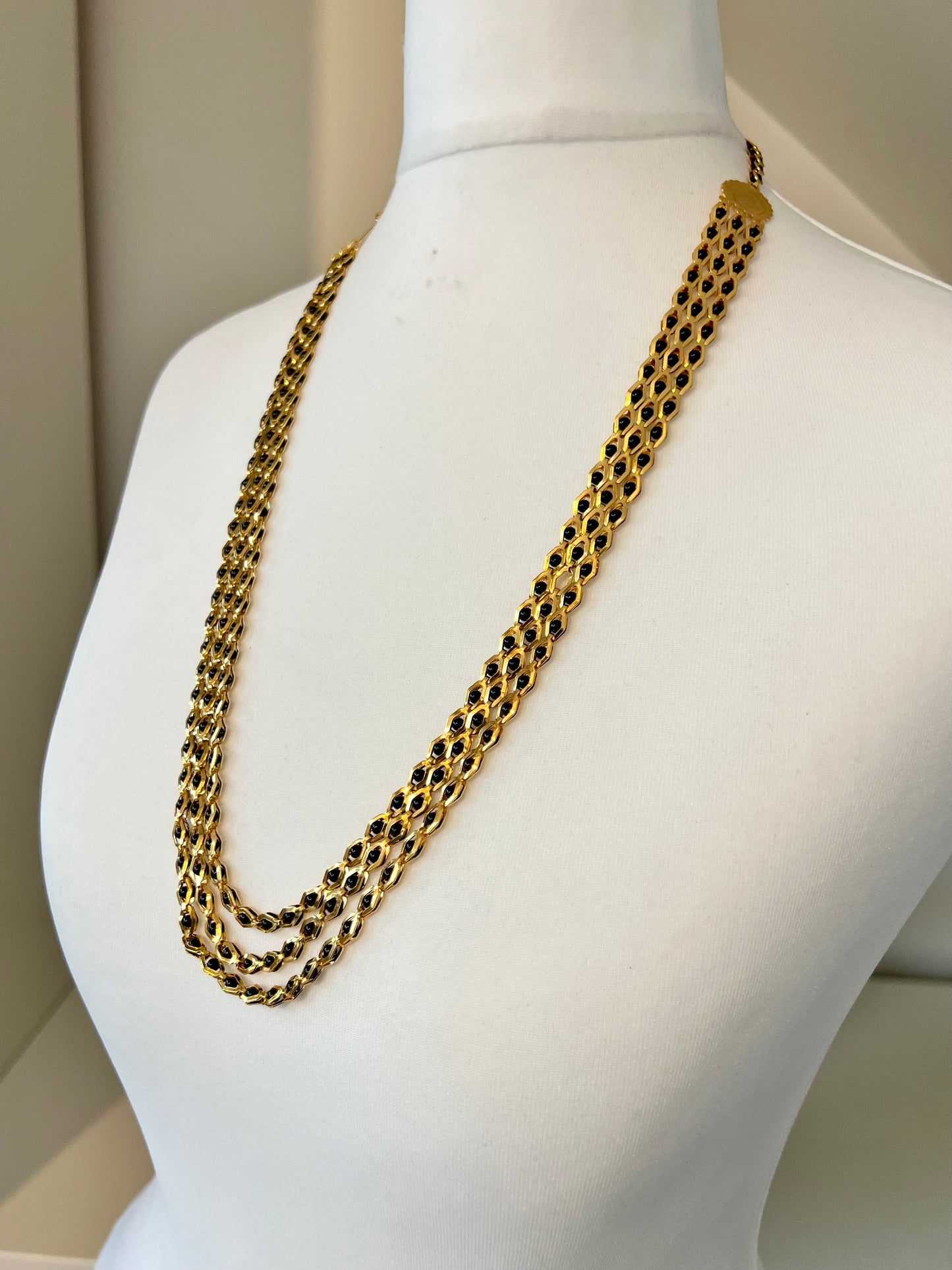 SHAMINI - long golden chain with black balls all along N3220